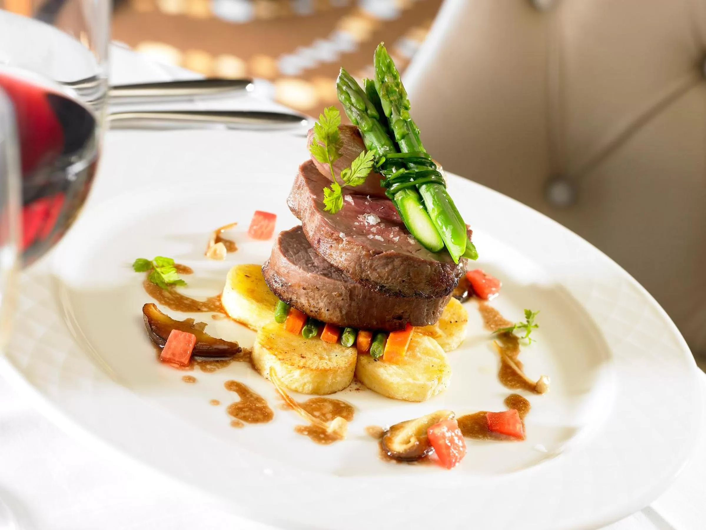 Food and drinks in Castlecourt Hotel, Spa & Leisure