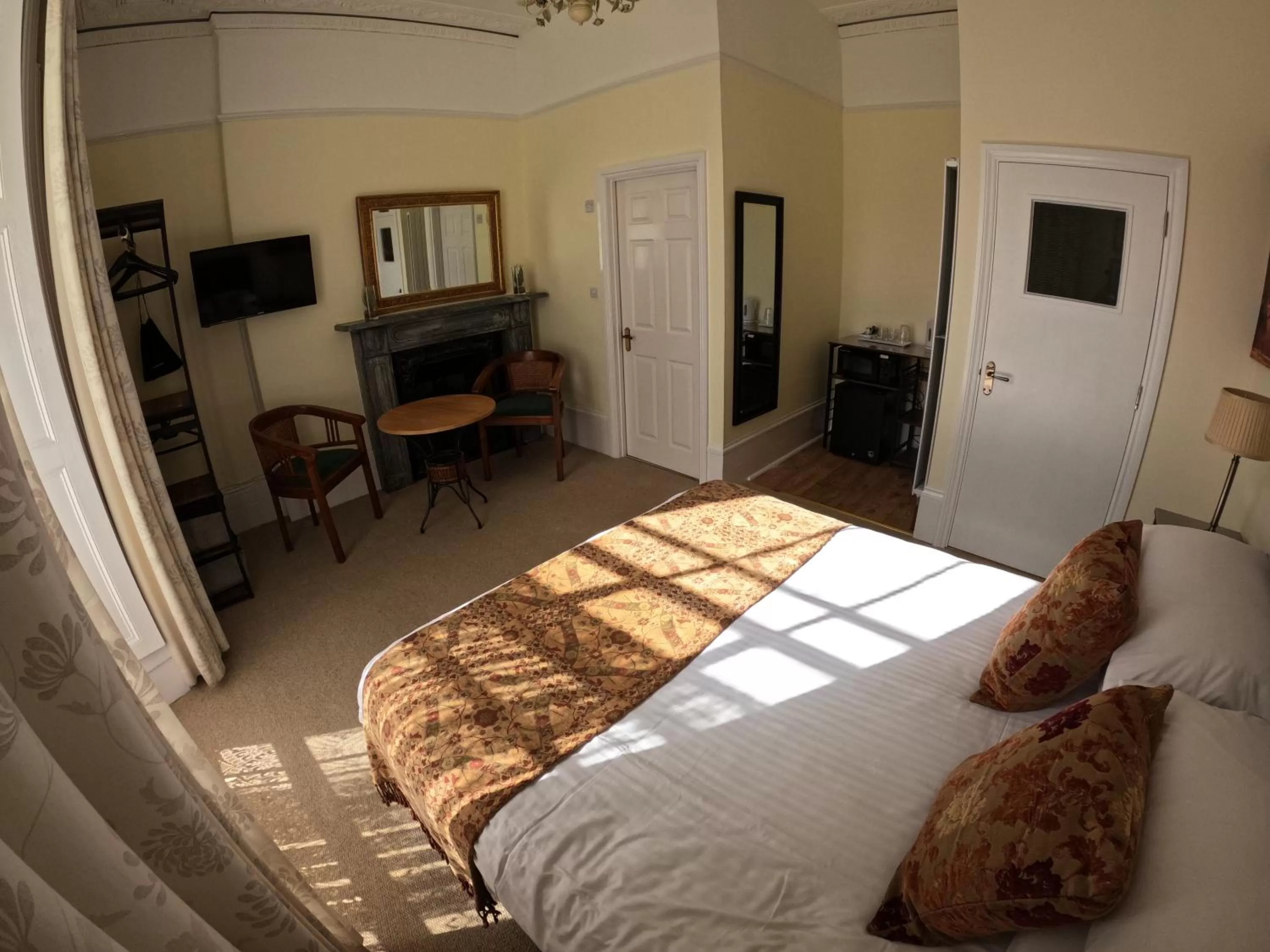 Bed in The Grove Falmouth