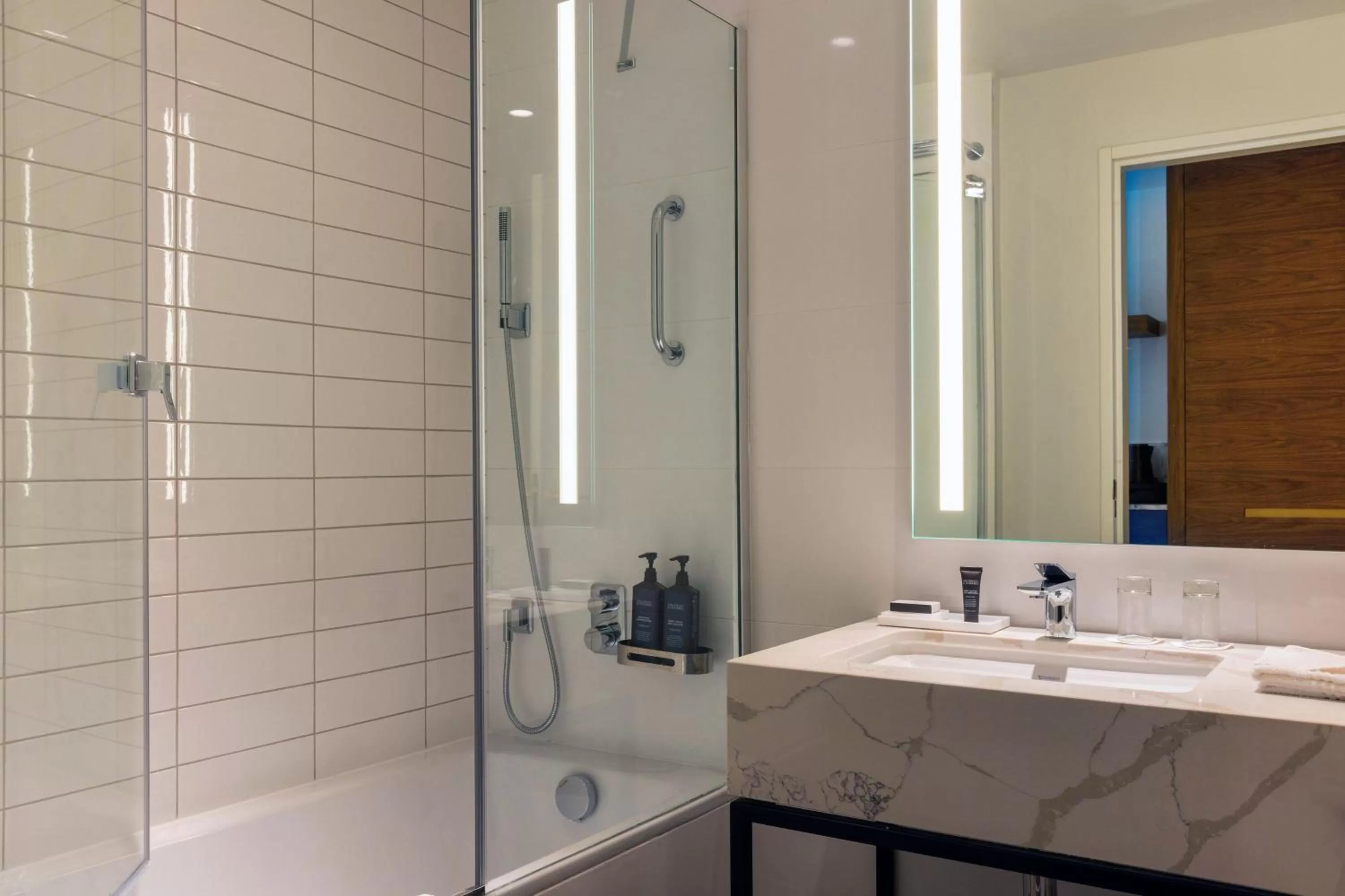 Bathroom in Sheraton Nice