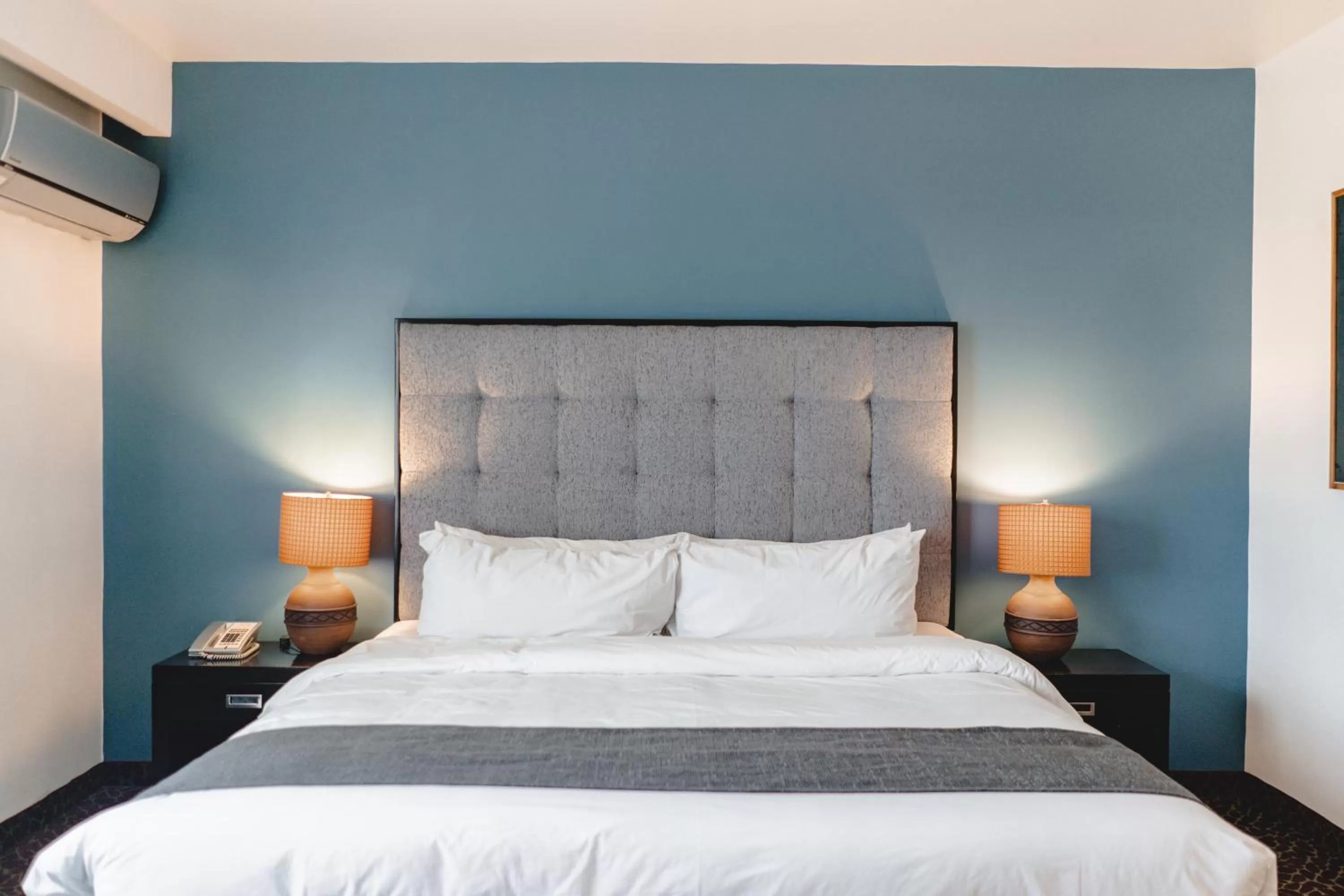 Bed in KC Hotel San Jose