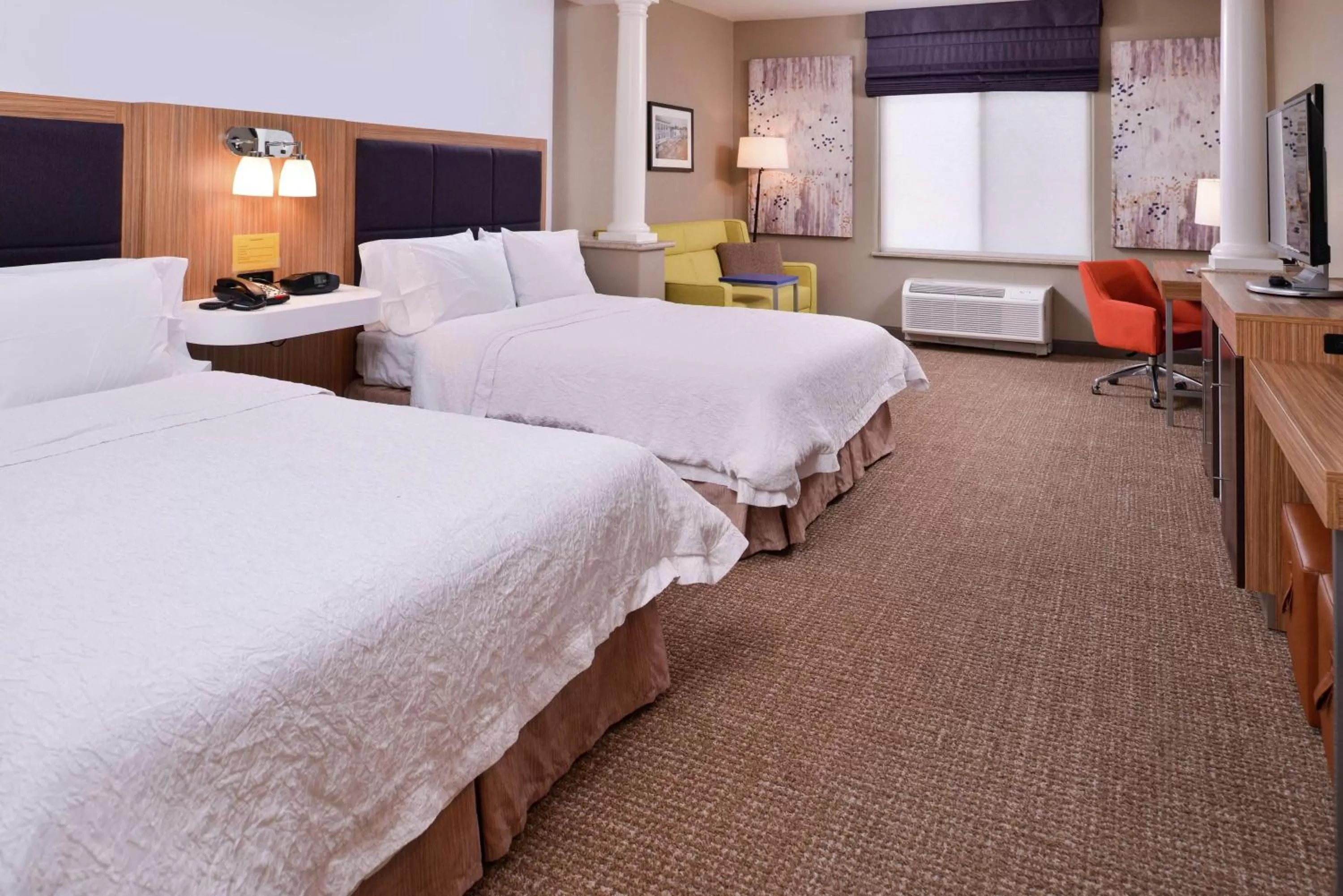 Bedroom, Bed in Hampton Inn & Suites Woodland-Sacramento Area