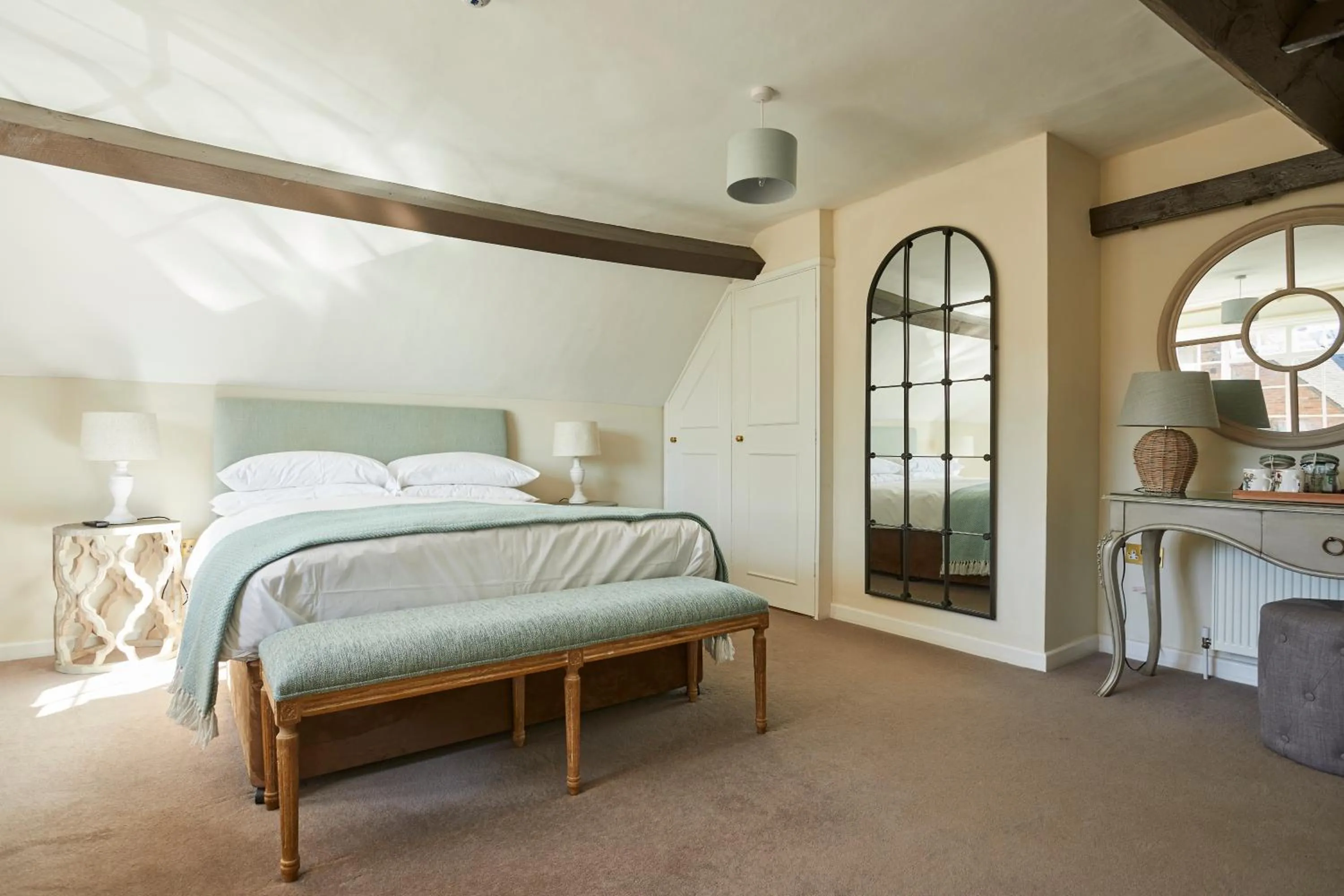 Bed in The Royal Oak, Yattendon