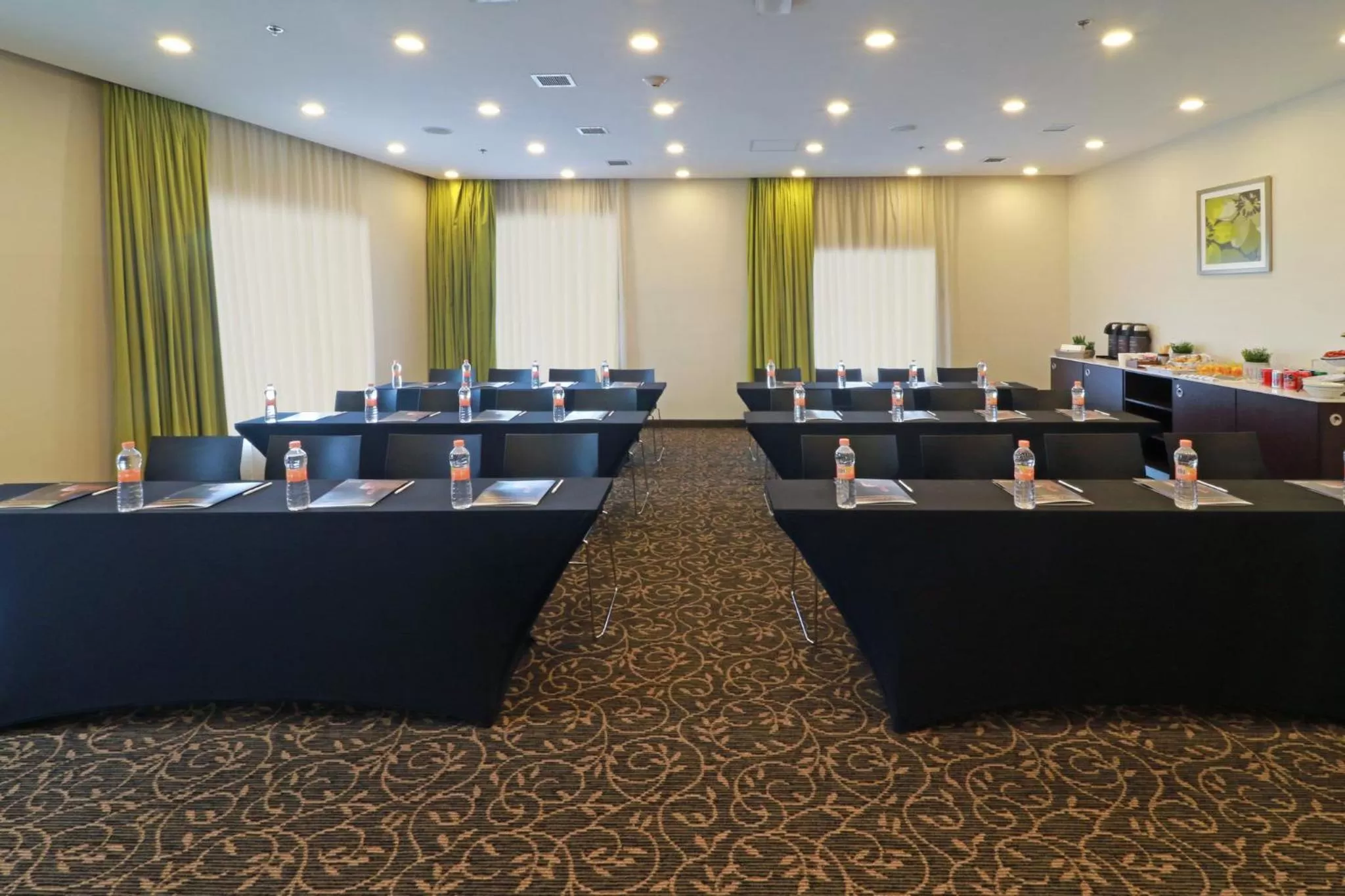 Meeting/conference room in Staybridge Suites San Luis Potosi by IHG