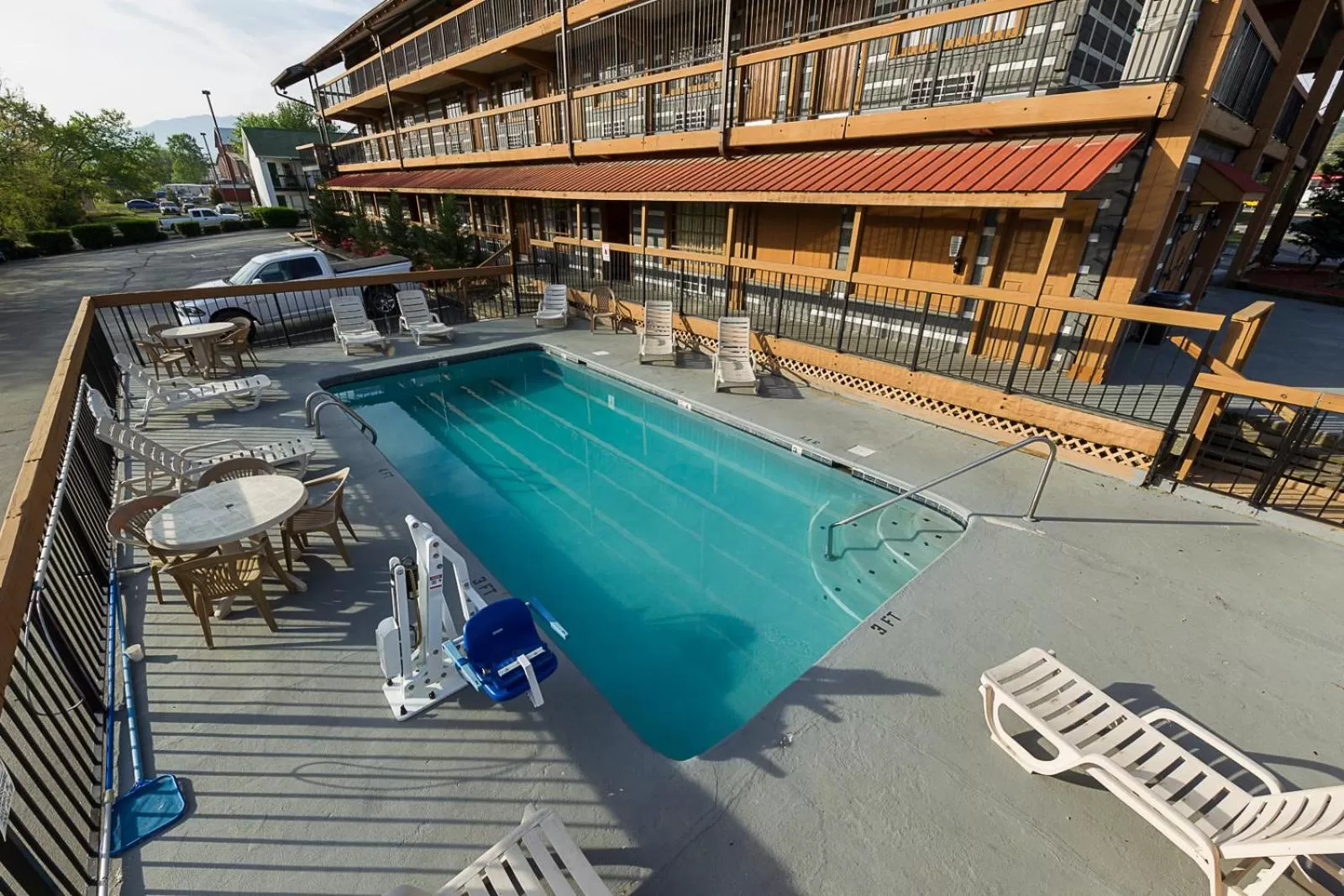 Day in Timbers Lodge