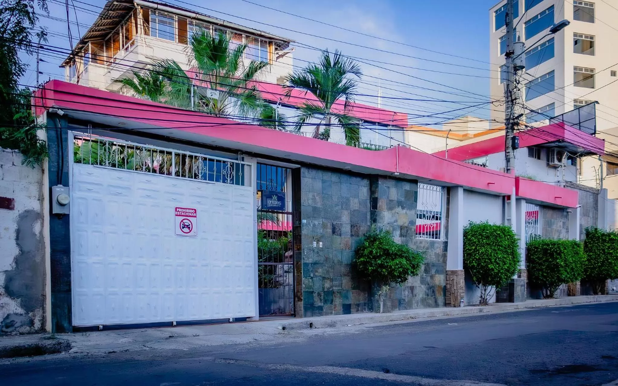 Property building in Hostal Antares