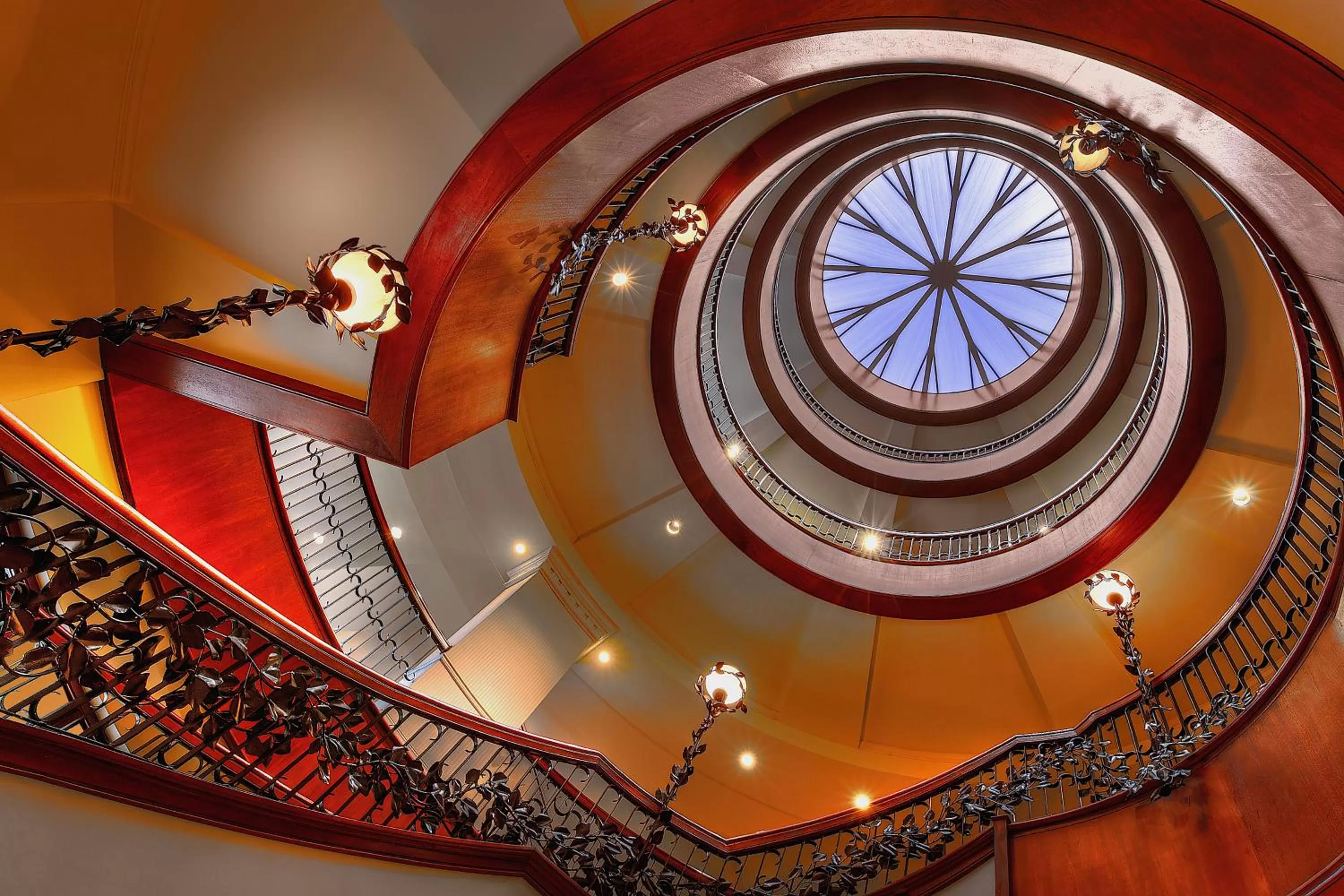 Lobby or reception in French Quarter Inn