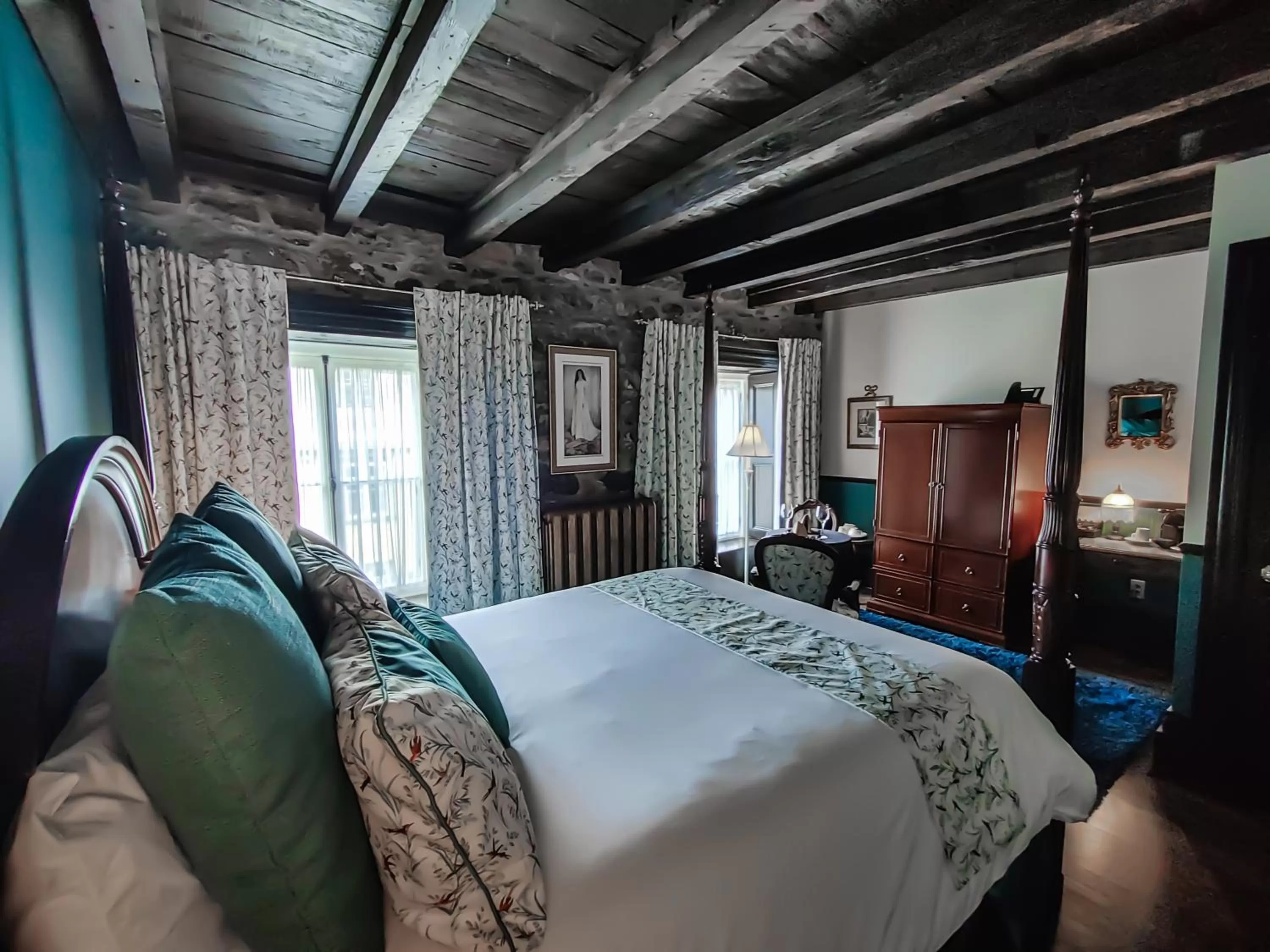 Bed in Le Clos Saint-Louis - Par Aneyro