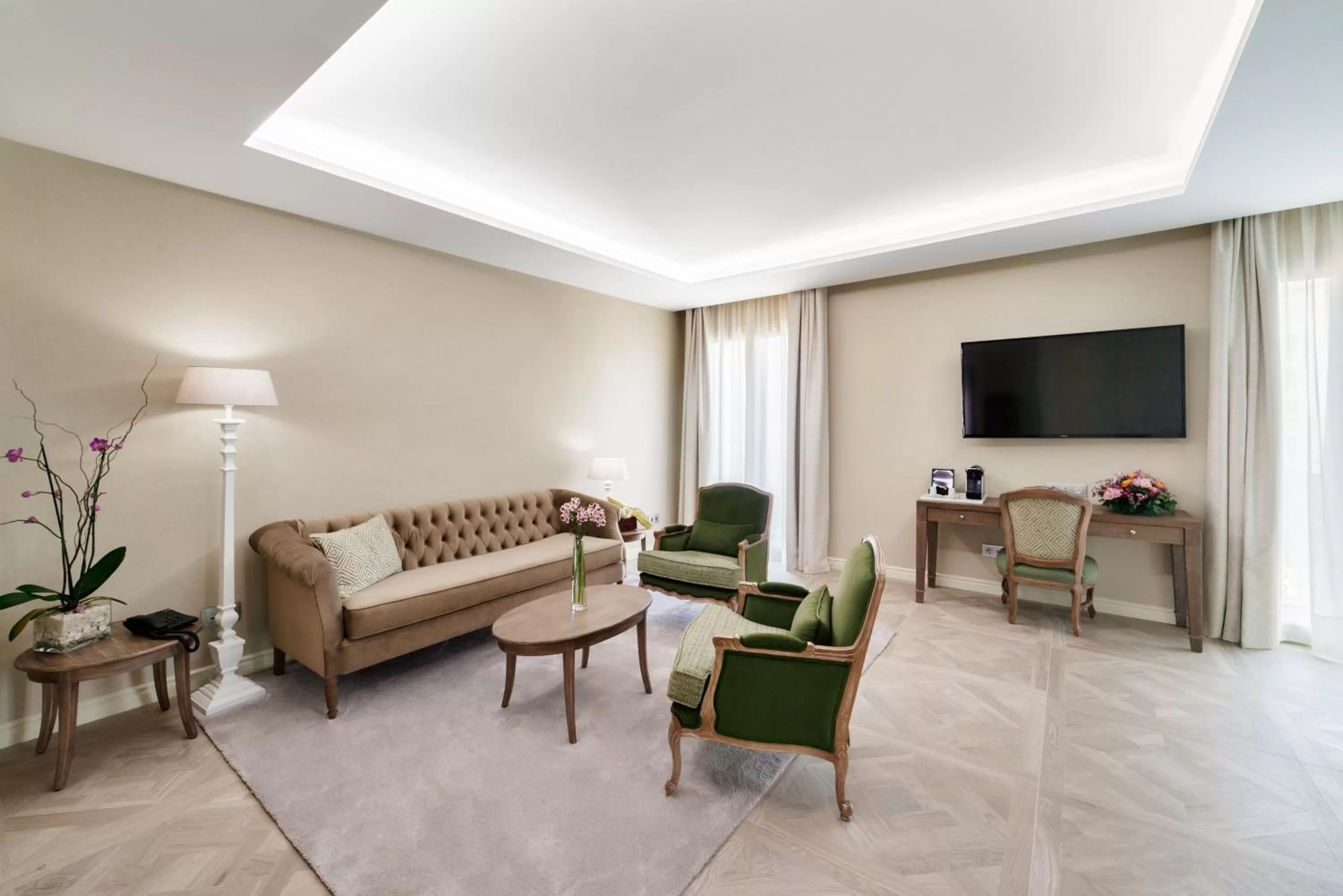 Seating area in Lamaro Hotel