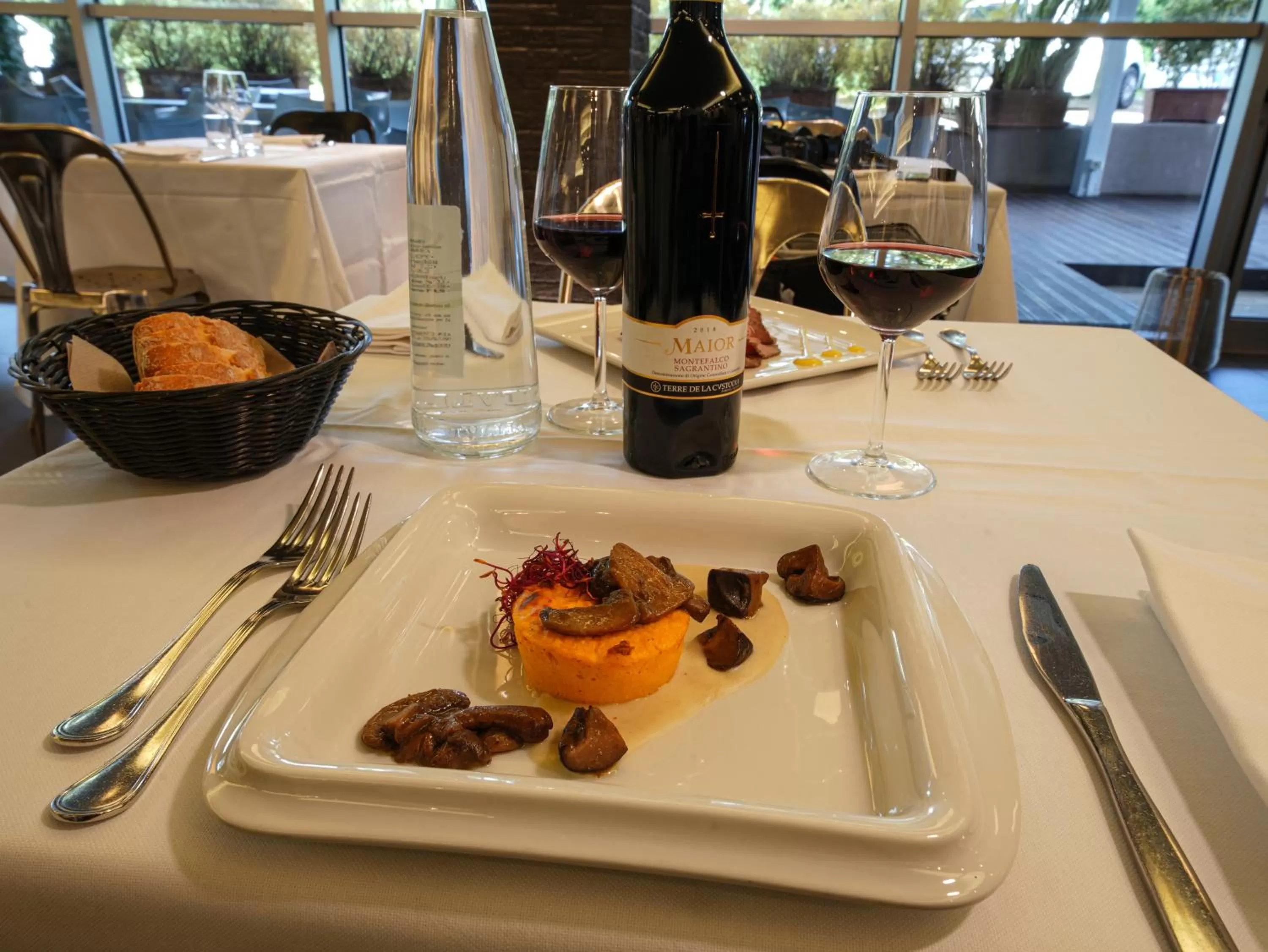 La Meridiana Bleisure Hotel