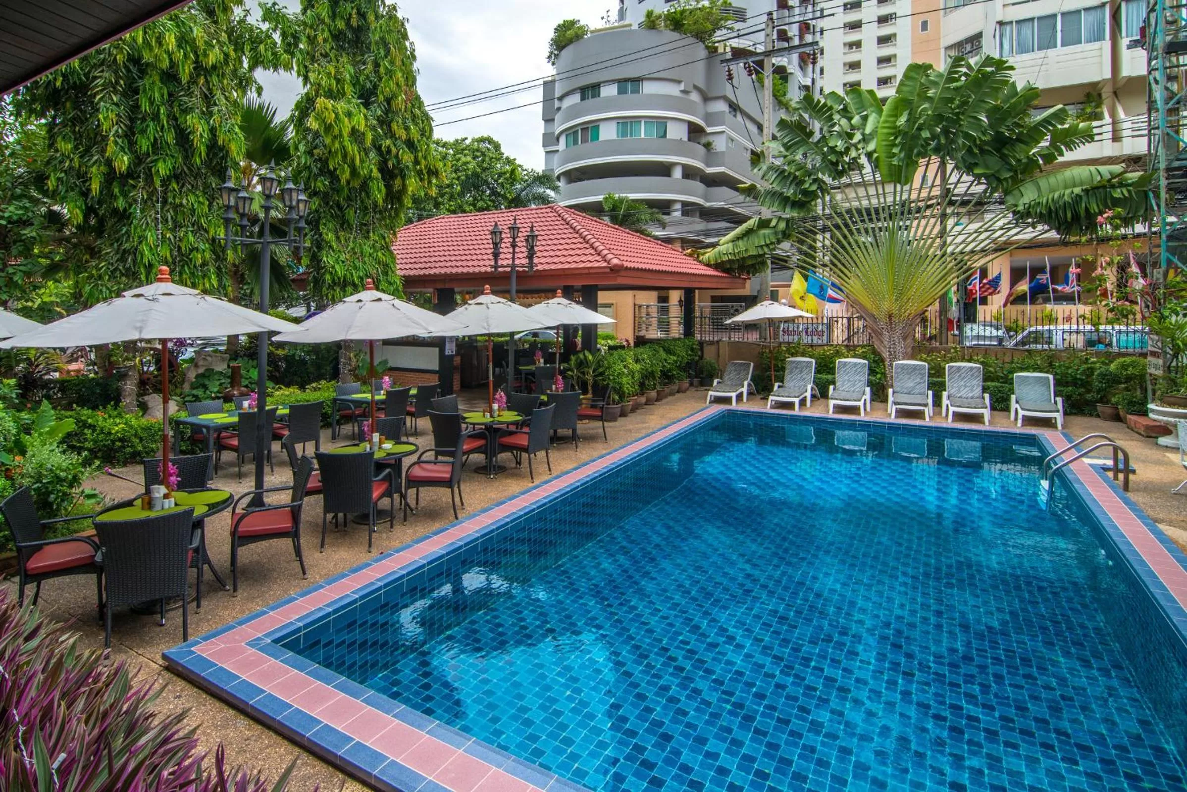 Day in Stable Lodge - SHA Certified