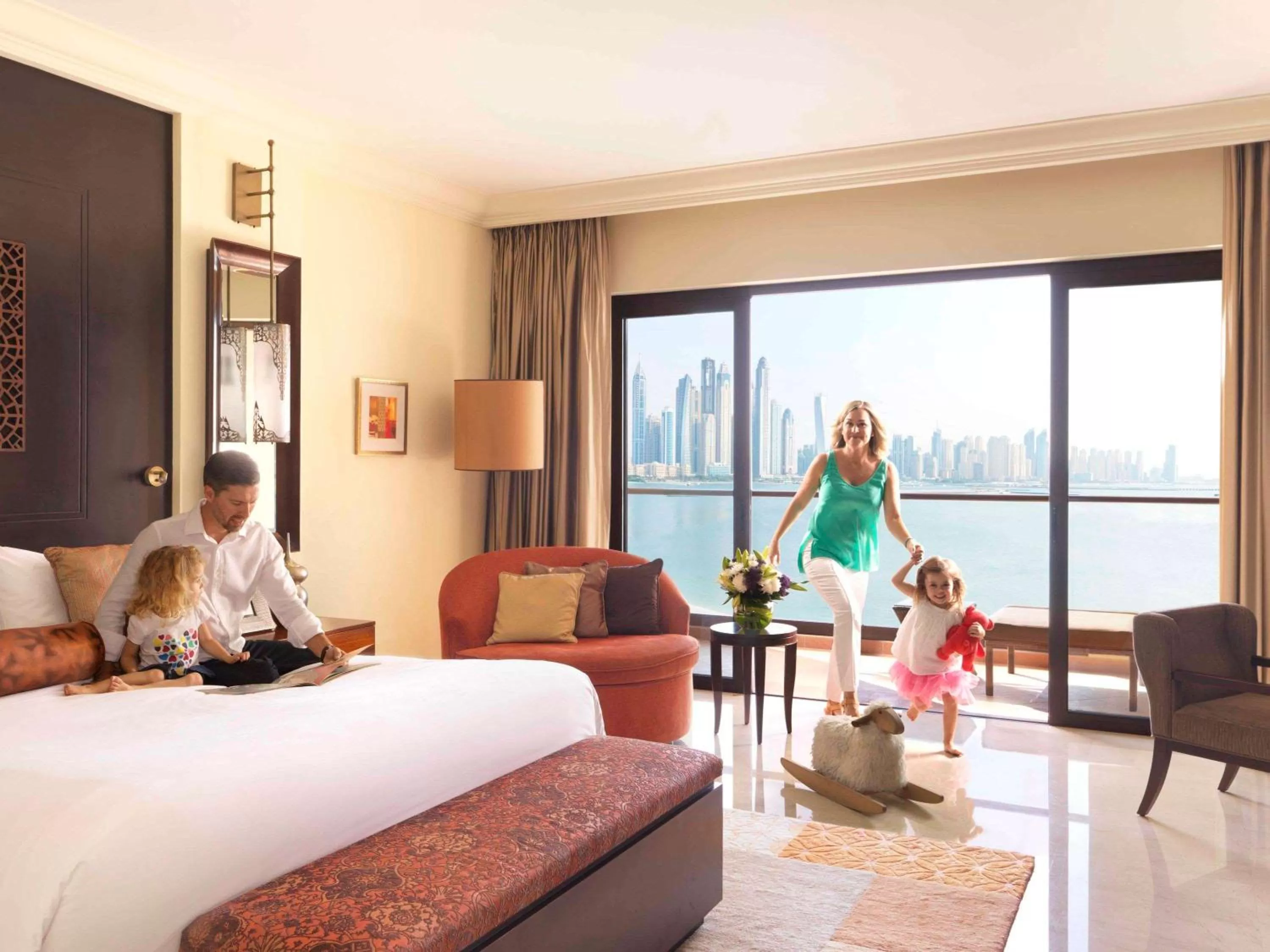 Photo of the whole room in Fairmont The Palm