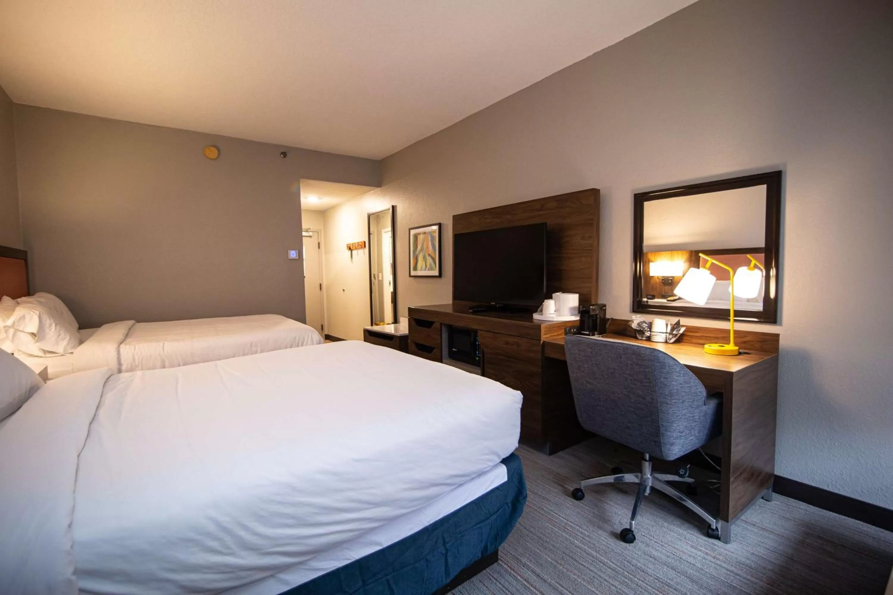 Bedroom, Bed in Hampton Inn Atlanta/Peachtree City