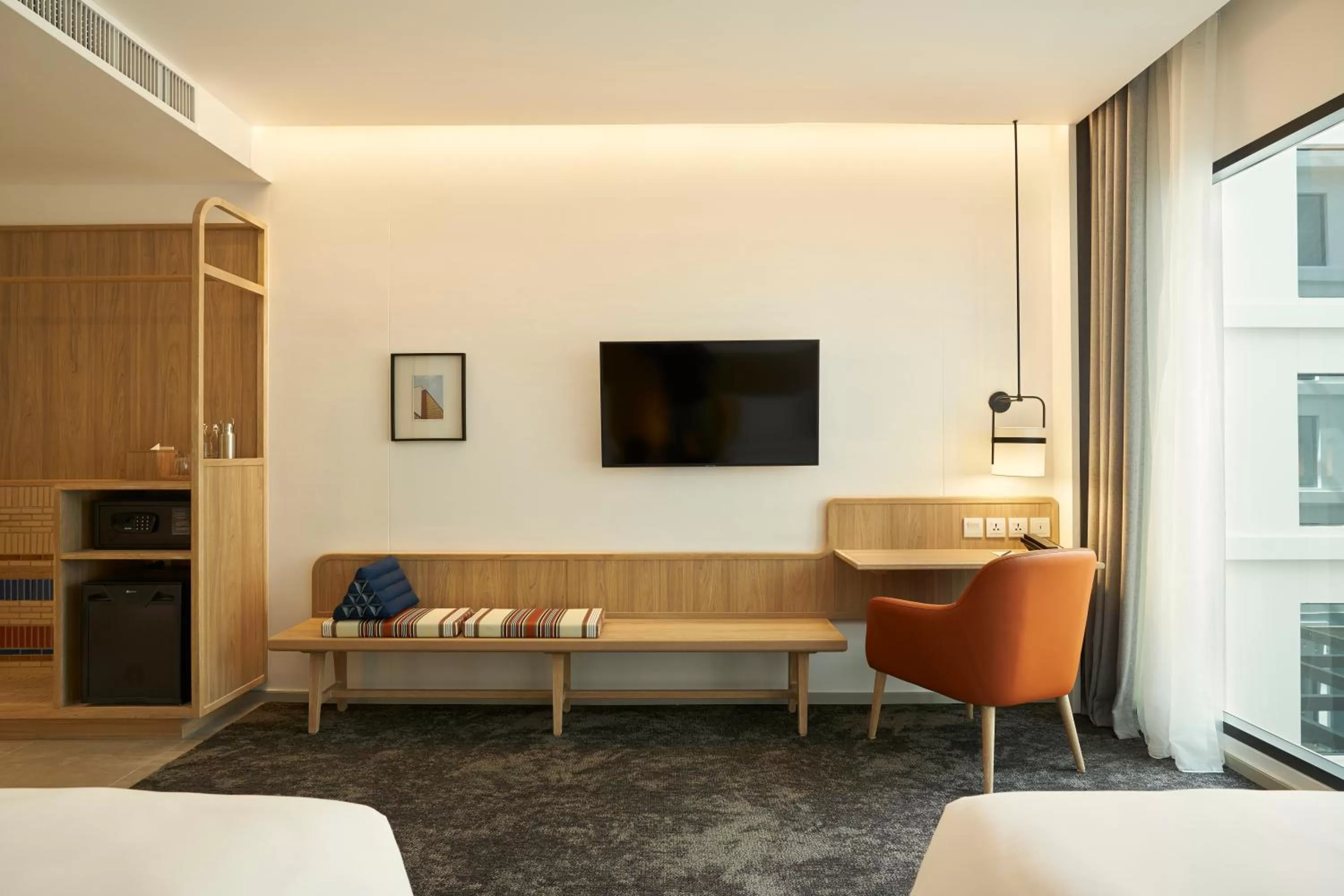 Seating area, Bed in ASAI Bangkok Chinatown