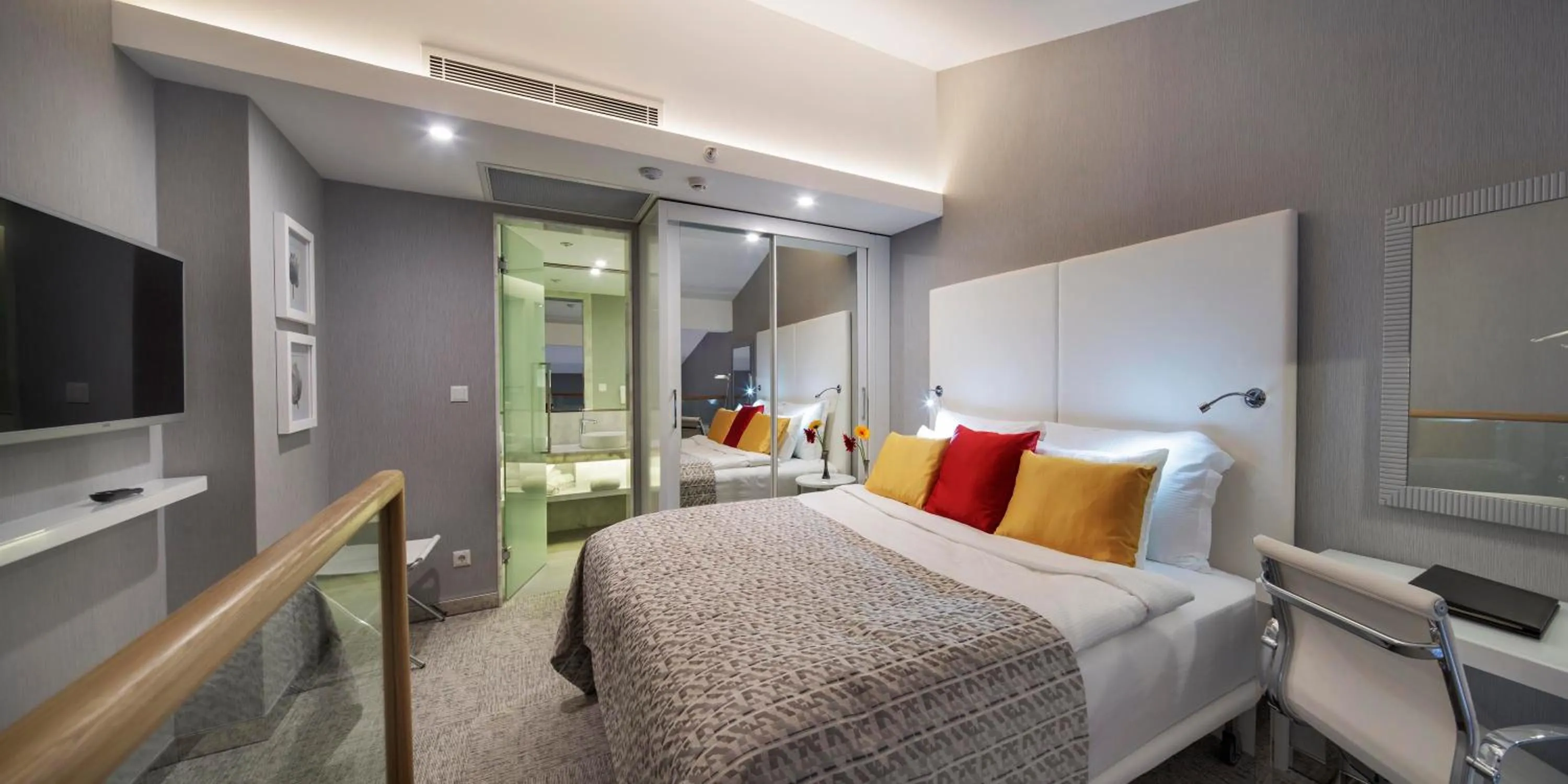 Bed in The Sense Deluxe