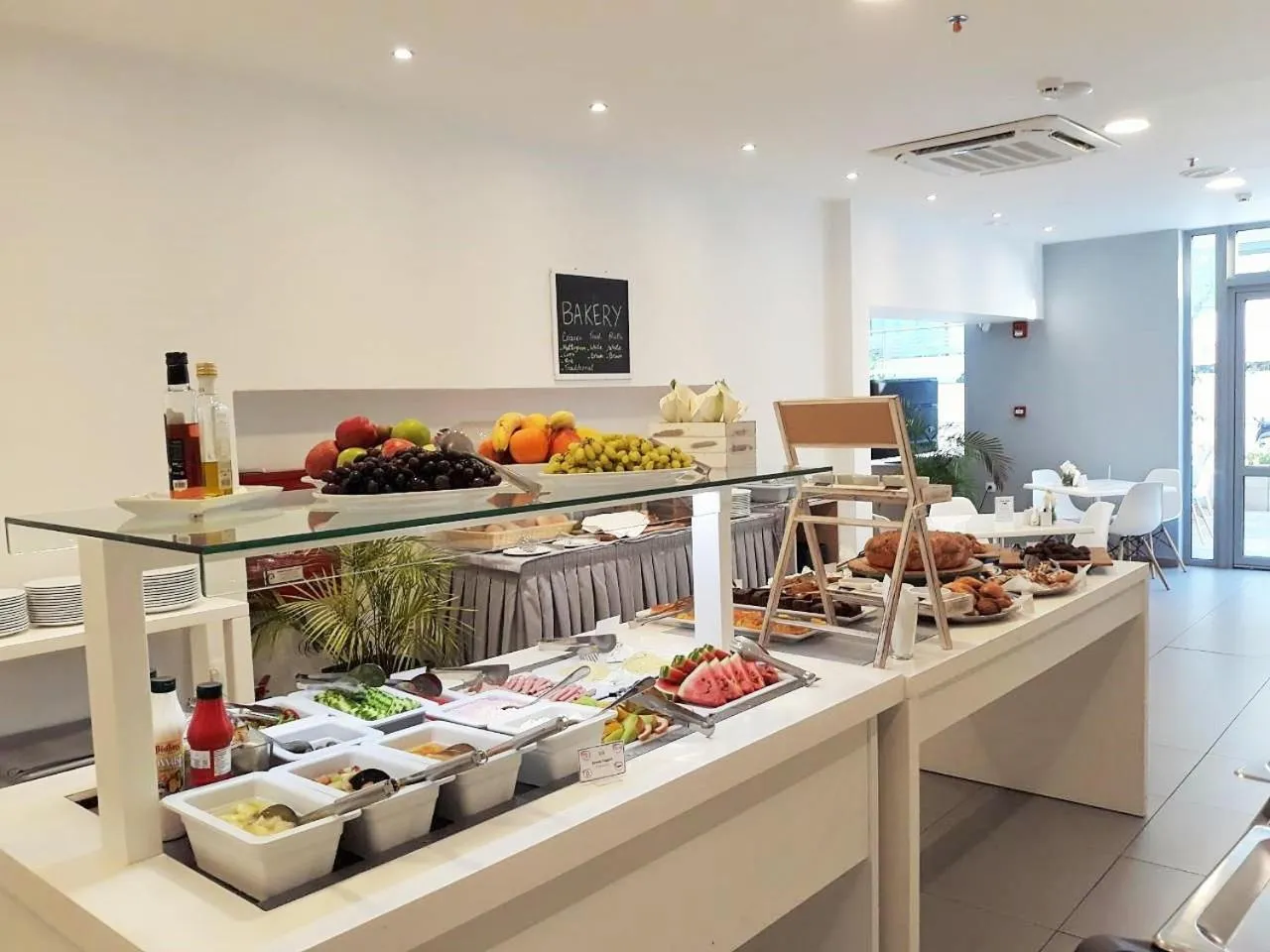 Buffet breakfast in Elite Hotel