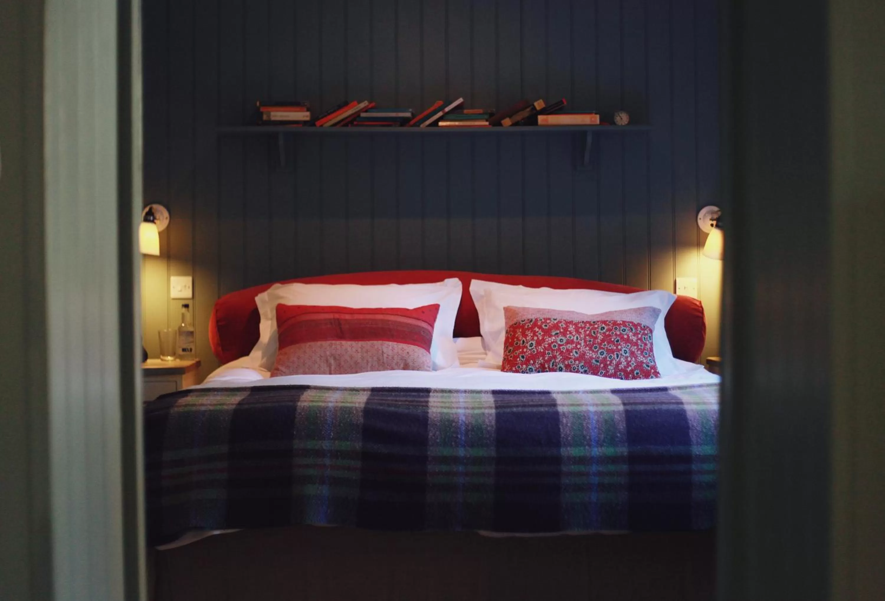 Bed in Bel And The Dragon-Churt