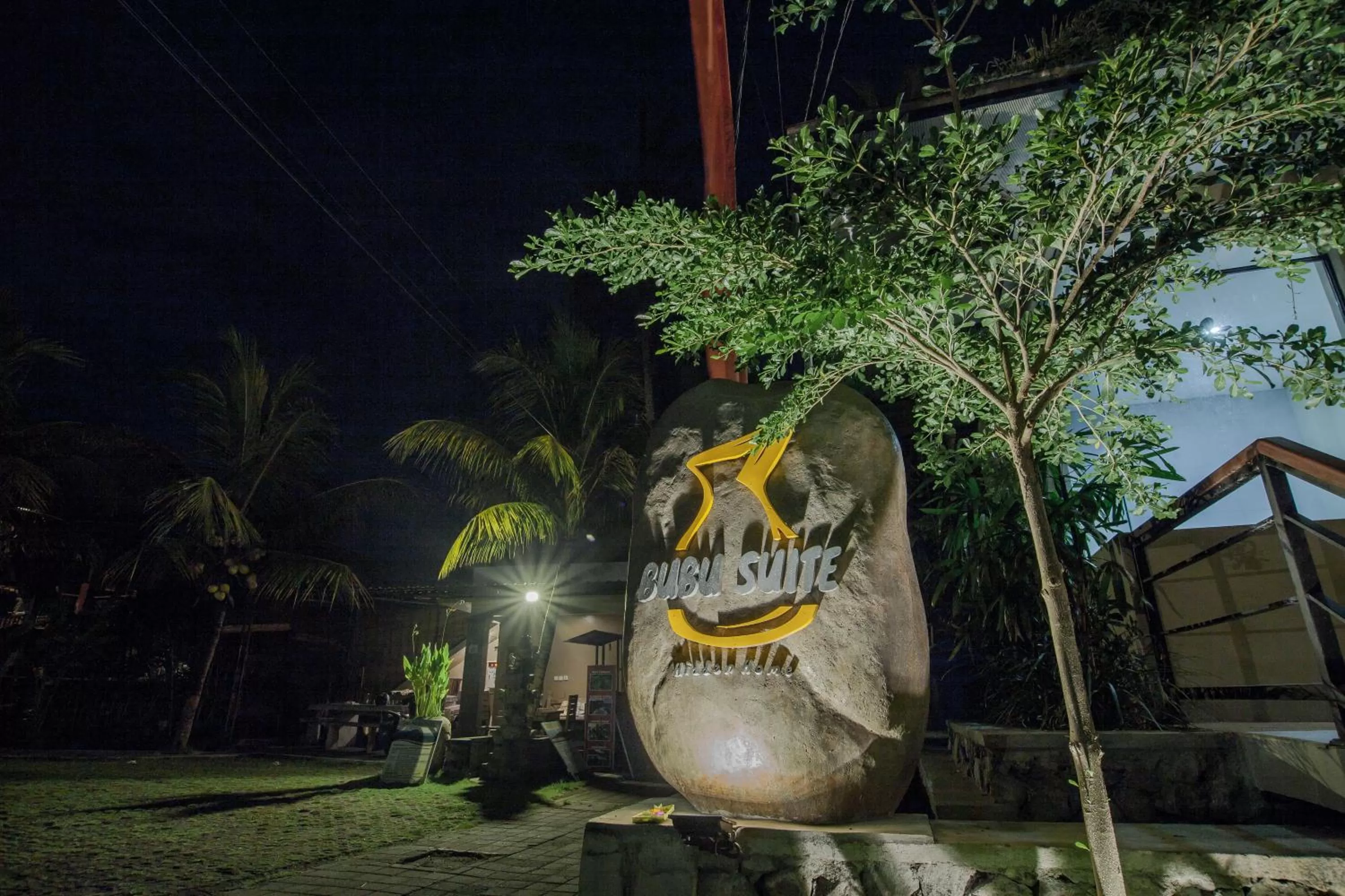 Property logo or sign in Bubu Suite by Prasi