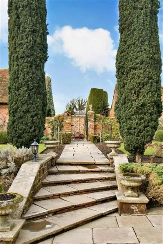 Garden in B&B Harlington Manor