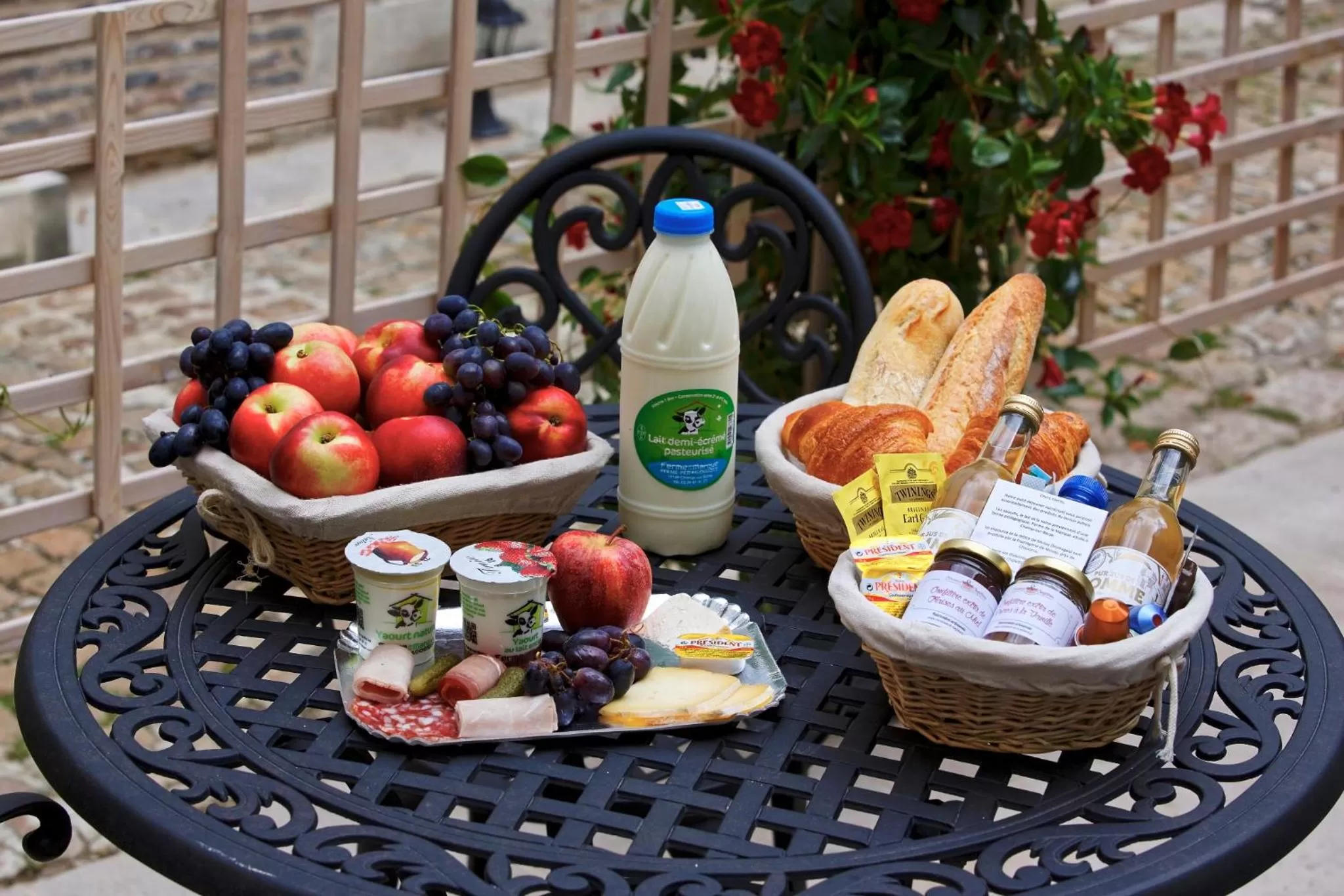 Food and drinks in Hotel Saint Georges