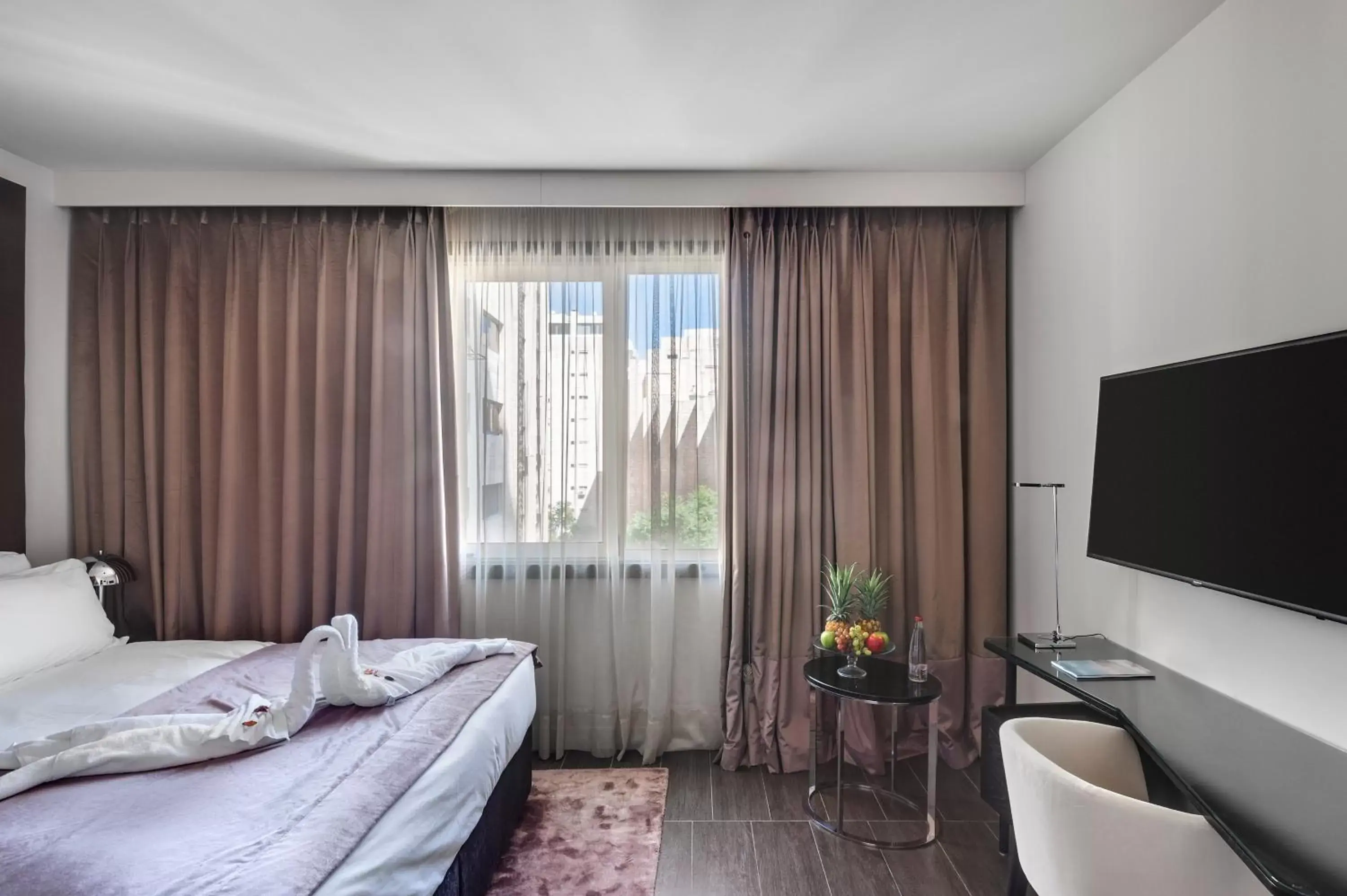 Deluxe Double or Twin Room - single occupancy in Lady Stern Jerusalem Hotel Deluxe Double or Twin Room - single occupancy in Lady Stern Jerusalem Hotel