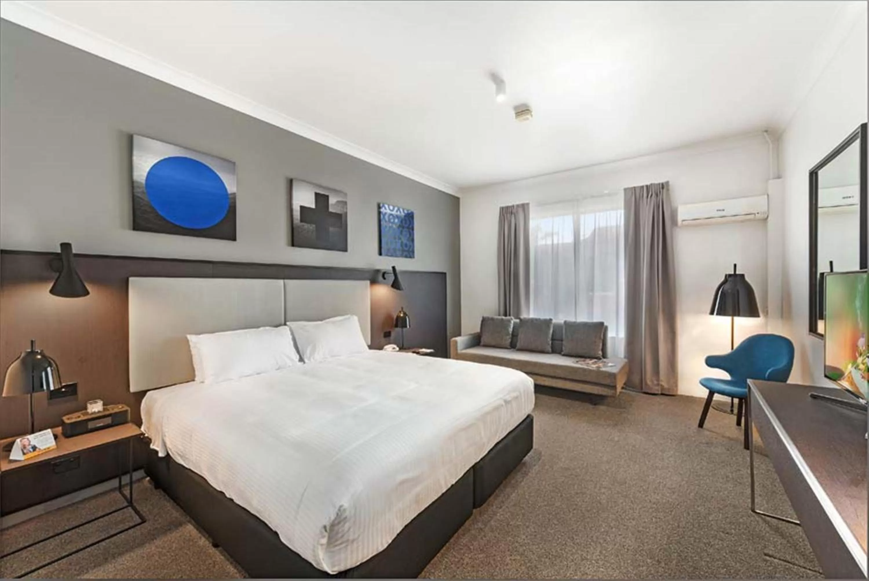 TV and multimedia, Bed in Silkari Urban CKS Sydney Airport Hotel