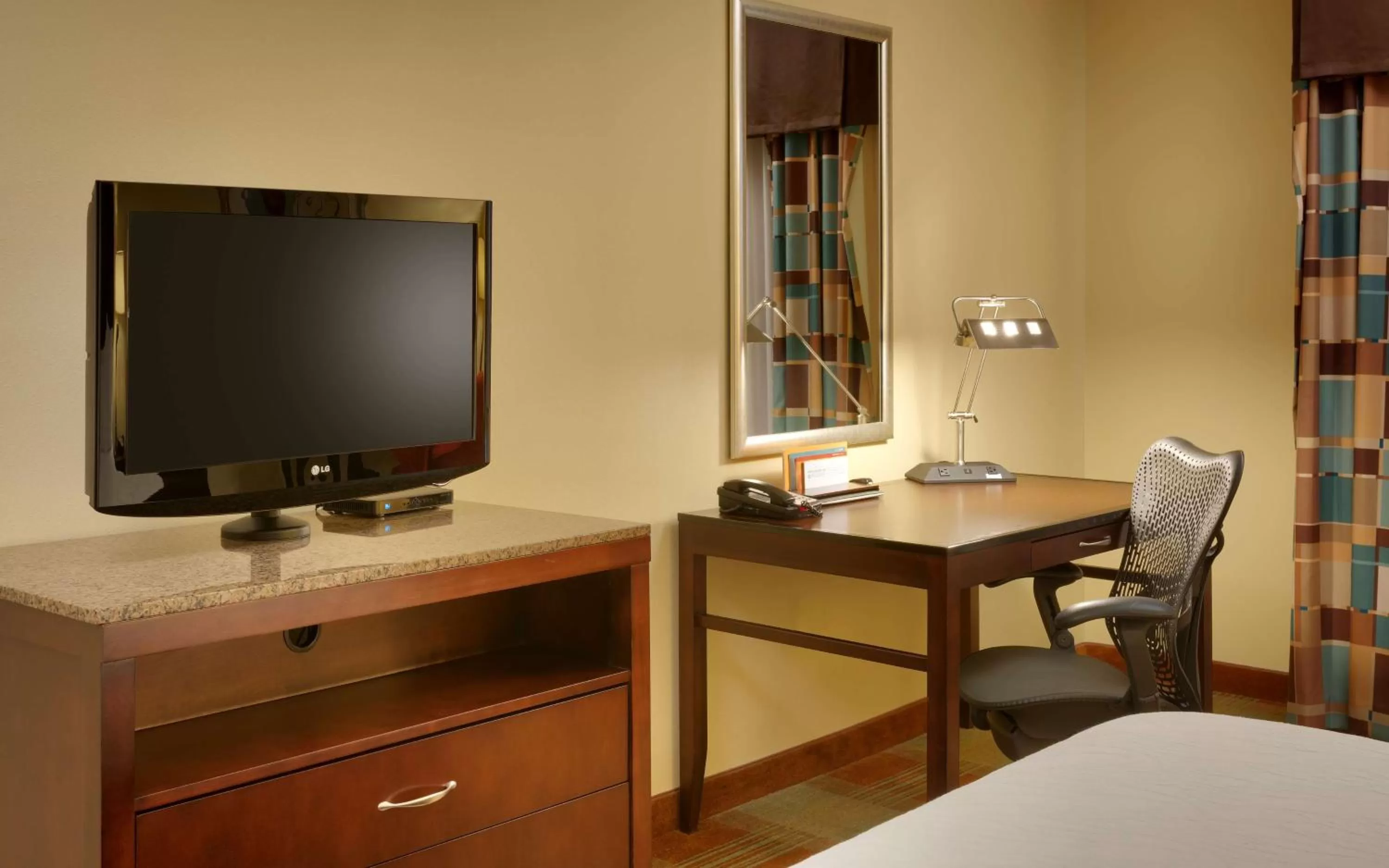 Bedroom in Hilton Garden Inn Clarksville