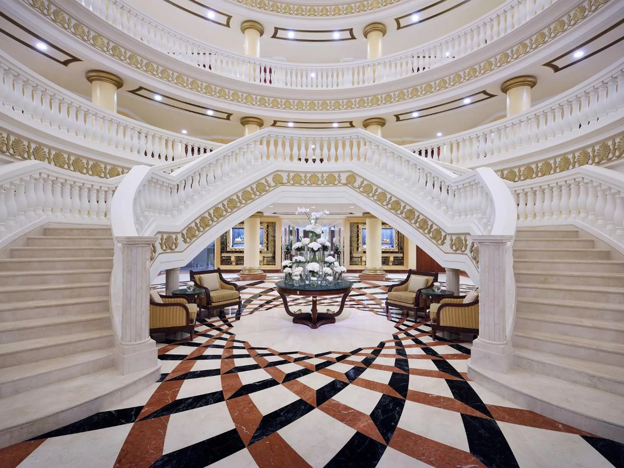 Lobby or reception in Kempinski Hotel & Residences Palm Jumeirah