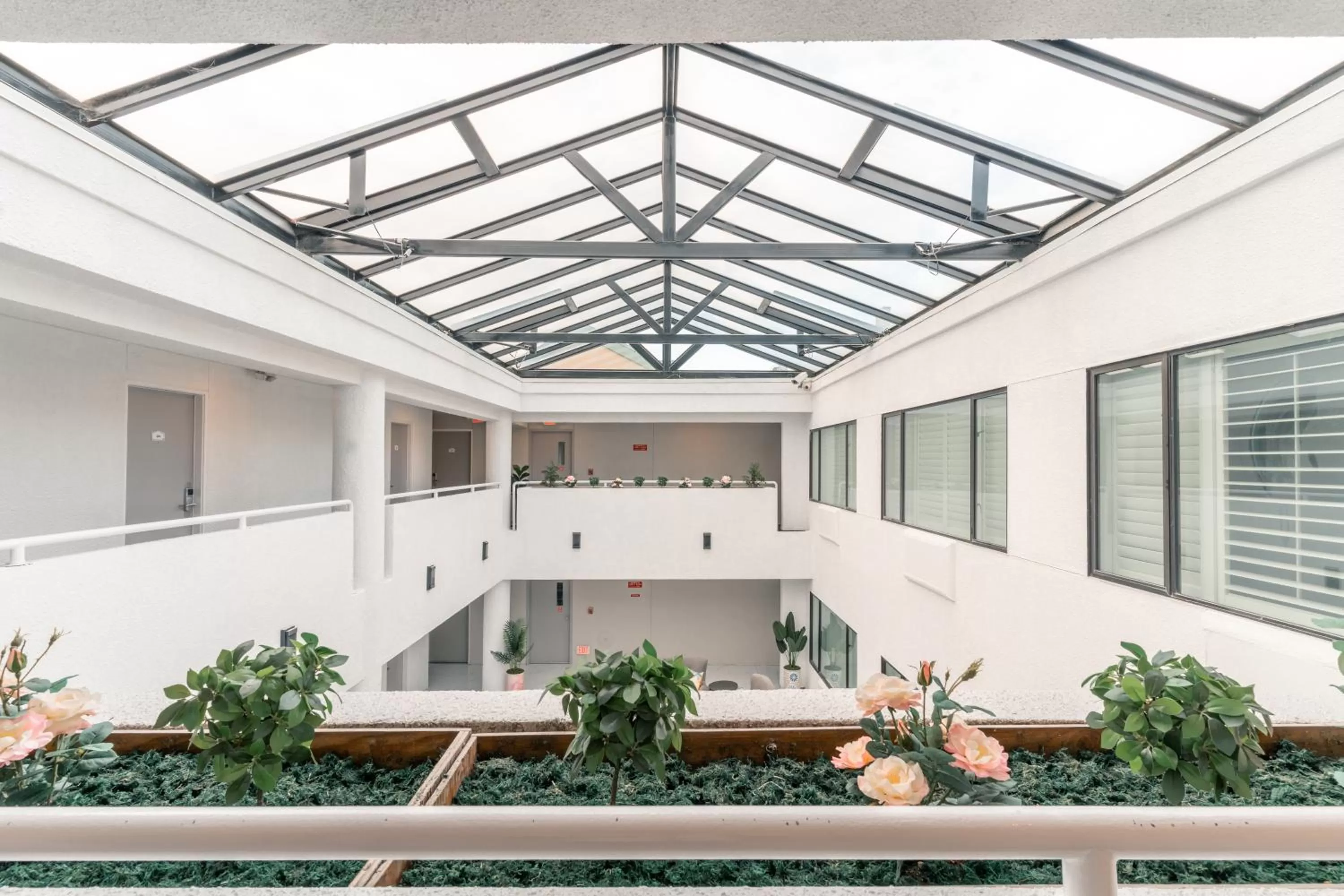 Hotel Aluxor SFO, Sapphire Boutique Collection