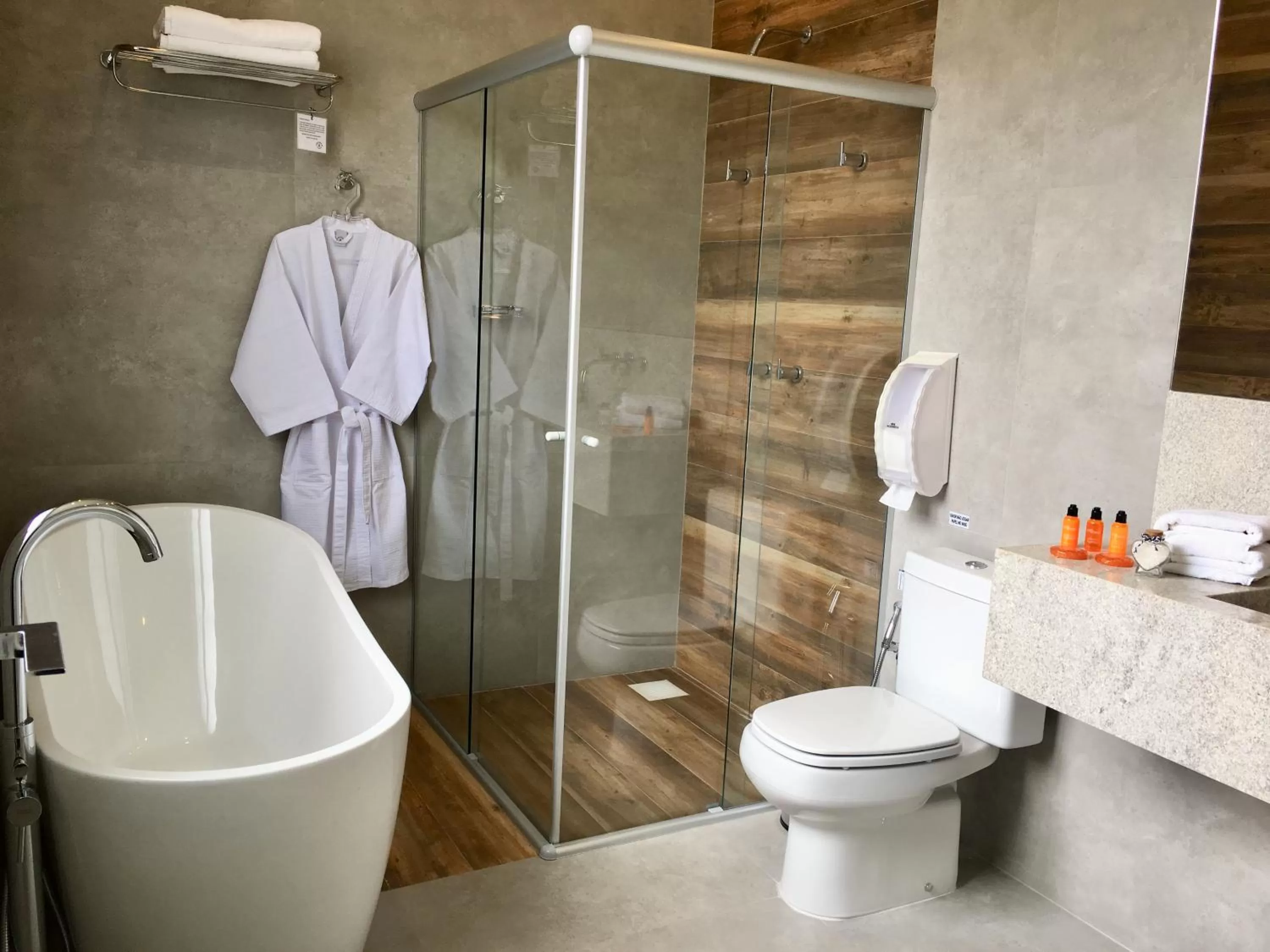 Photo of the whole room in Pousada Armazém 26