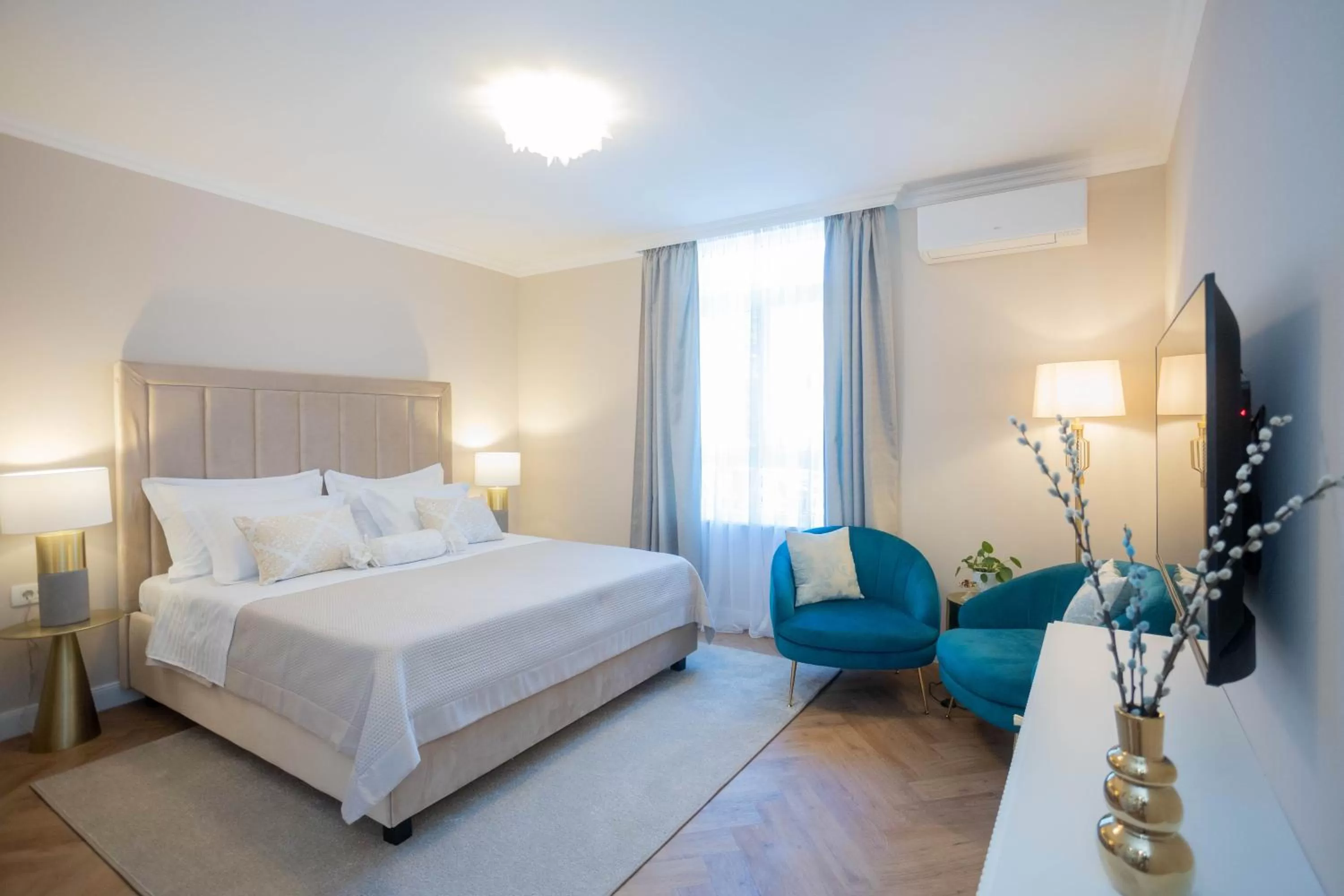 Bedroom in City and Style Luxury Rooms Split