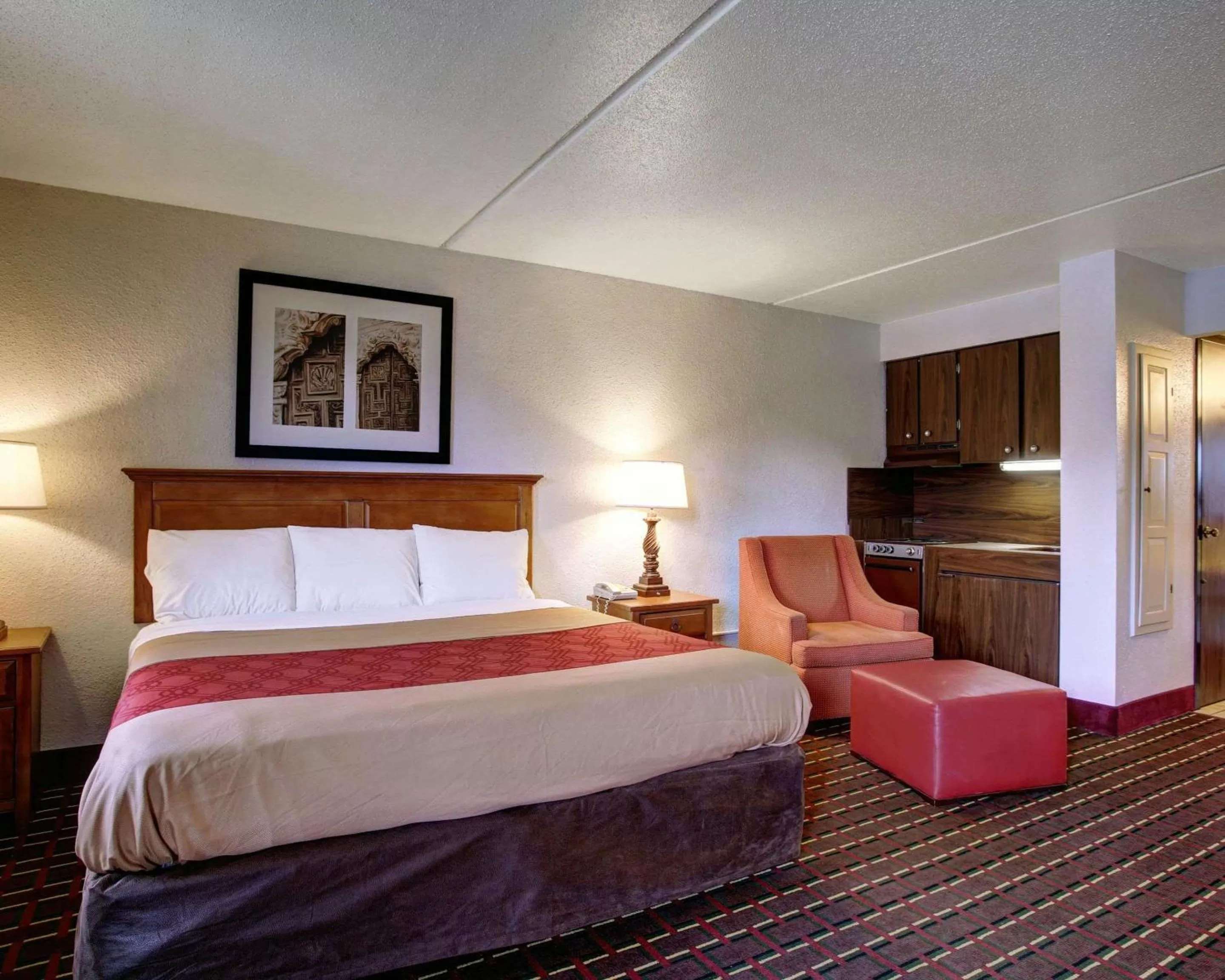 Photo of the whole room, Bed in Rodeway Inn New Braunfels - San Antonio Area