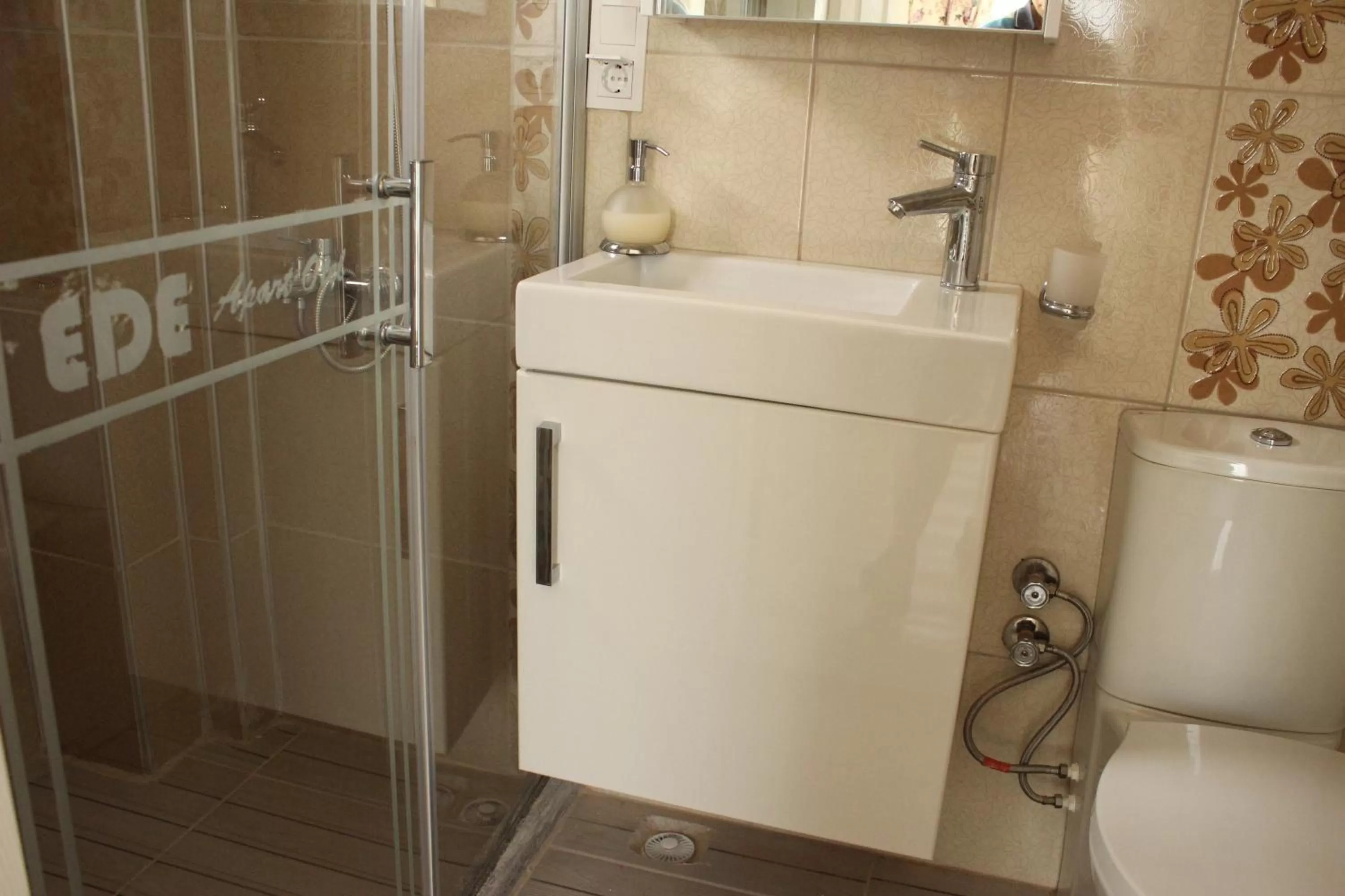 Bathroom in Ede Apart Otel