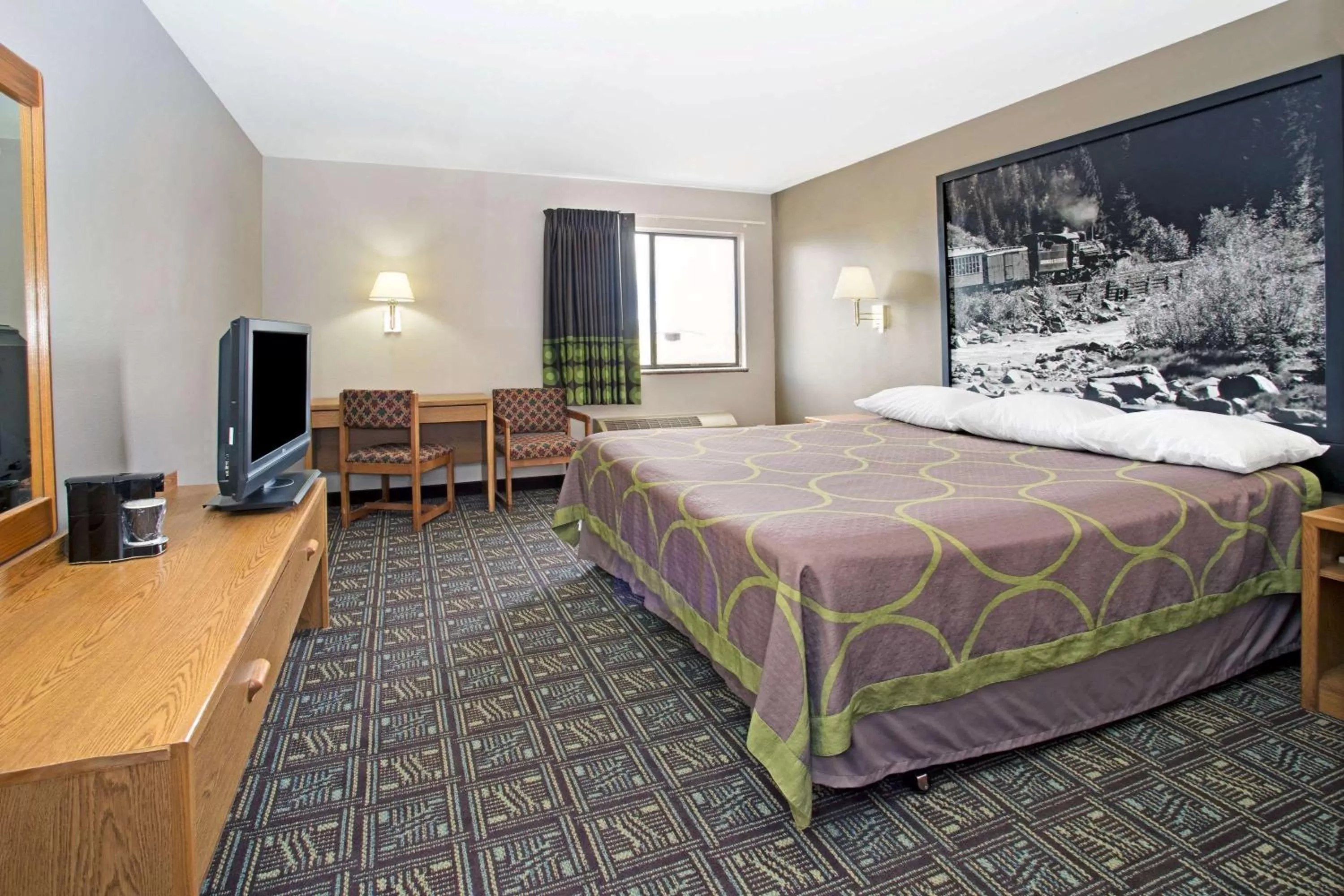 Photo of the whole room, Bed in Super 8 by Wyndham Fort Collins
