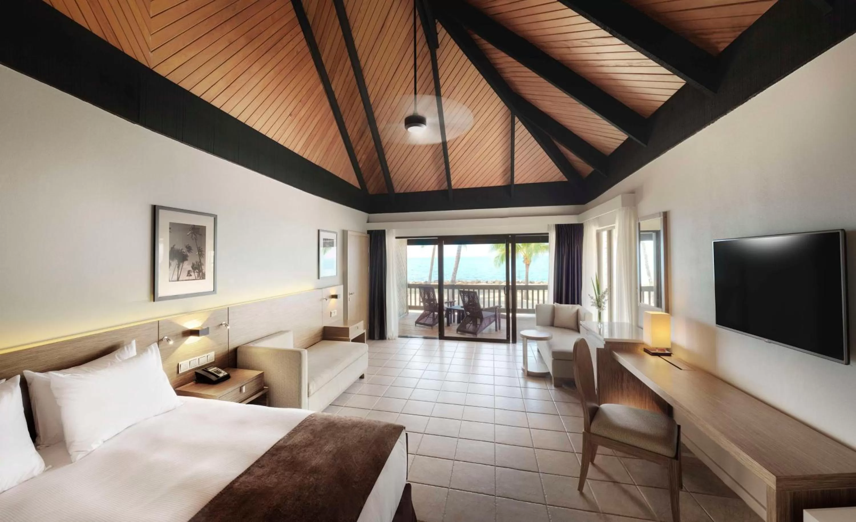 Premium King Bungalow with Ocean View in DoubleTree by Hilton Fiji - Sonaisali Island