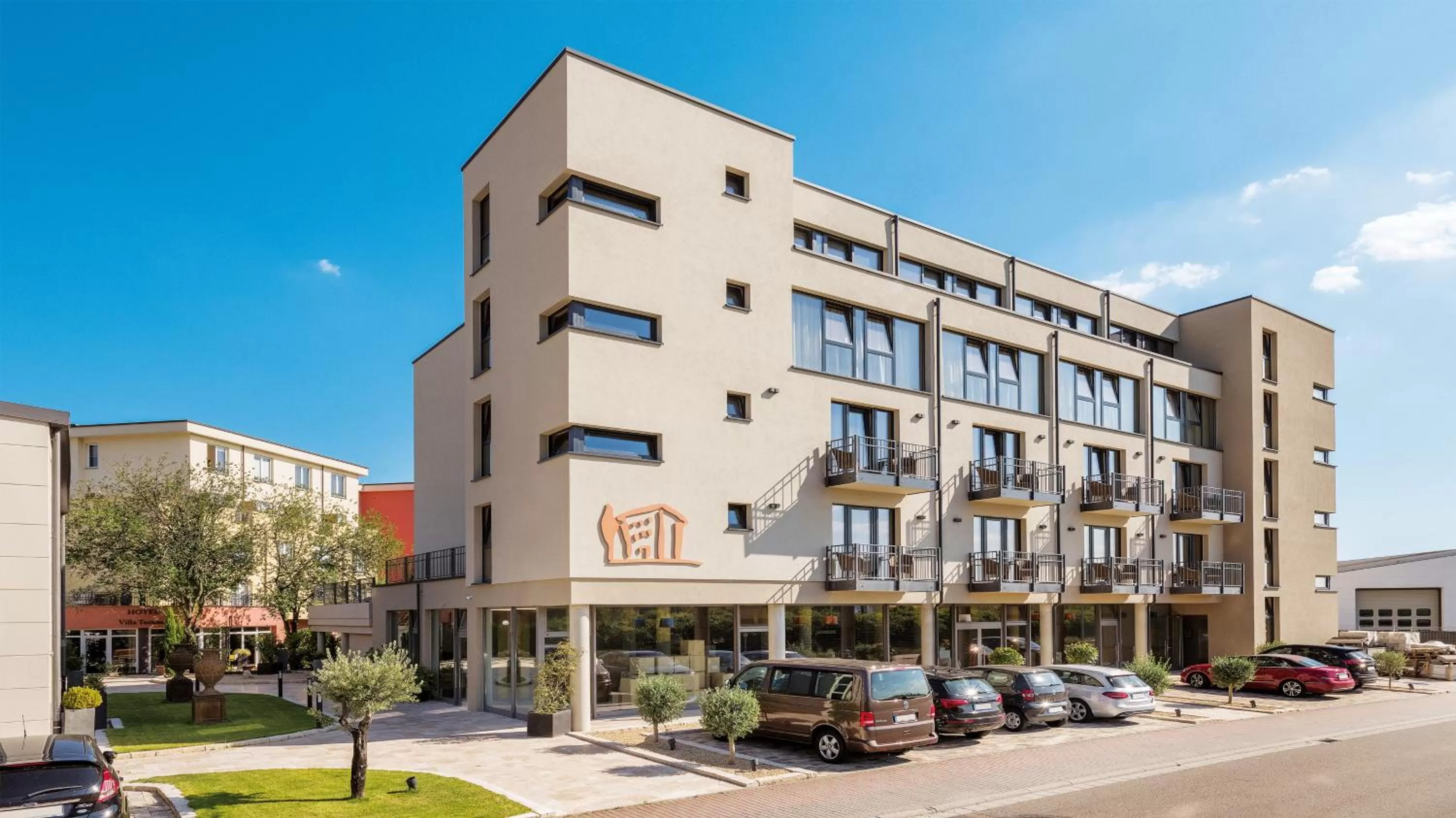 Facade/entrance in Hotel Villa Toskana