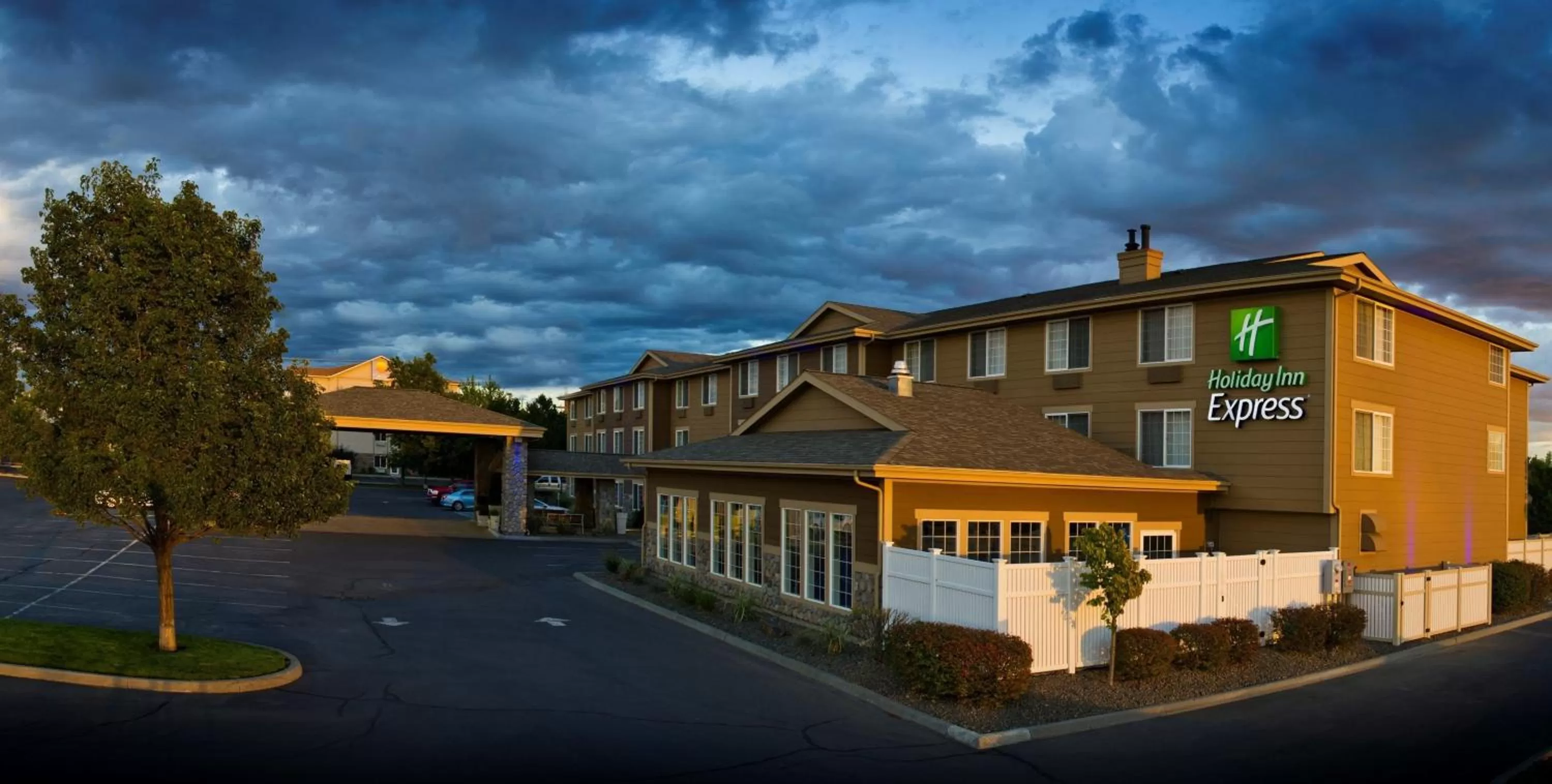 Property building in Holiday Inn Express Walla Walla by IHG