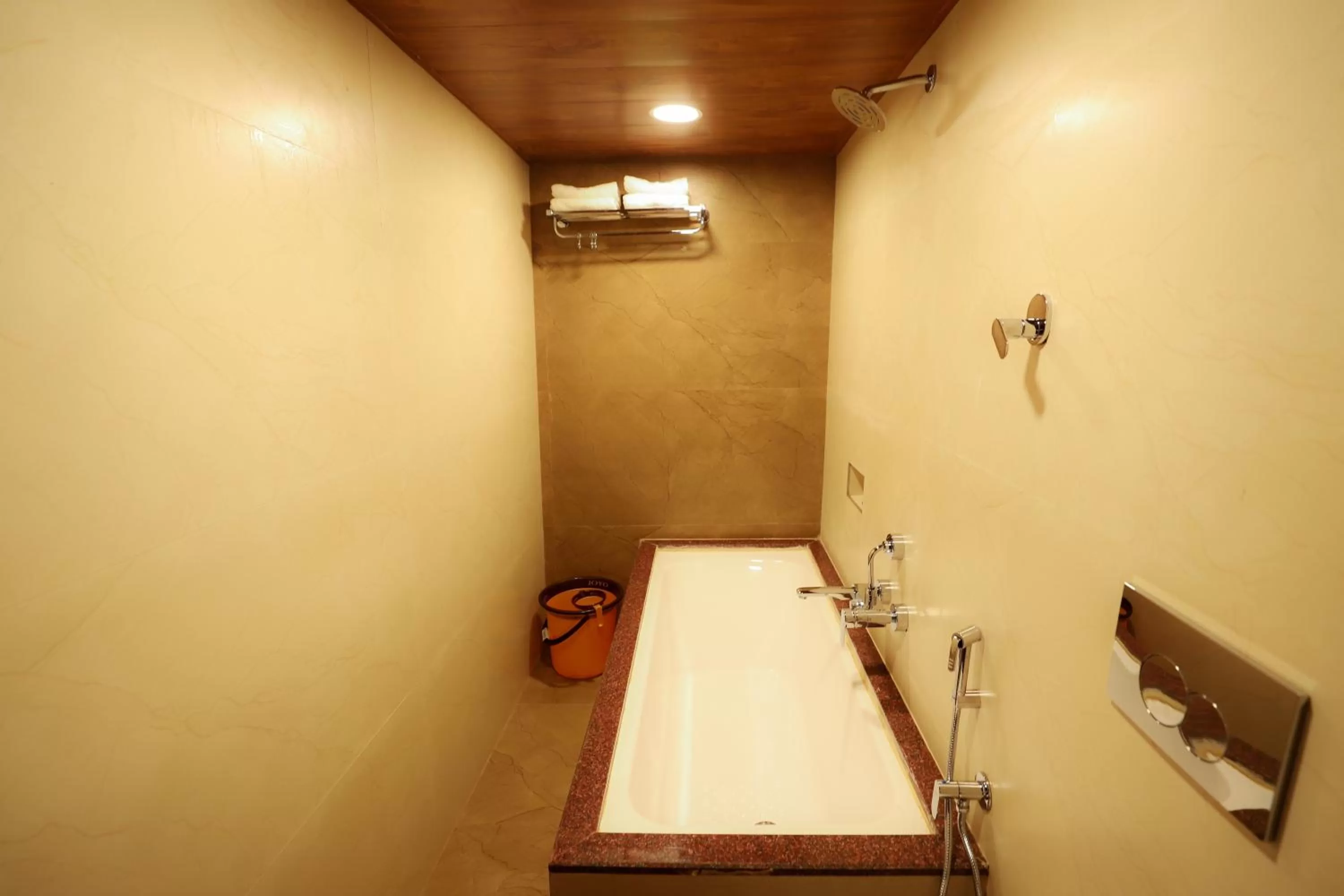 Shower in Raaj Resort