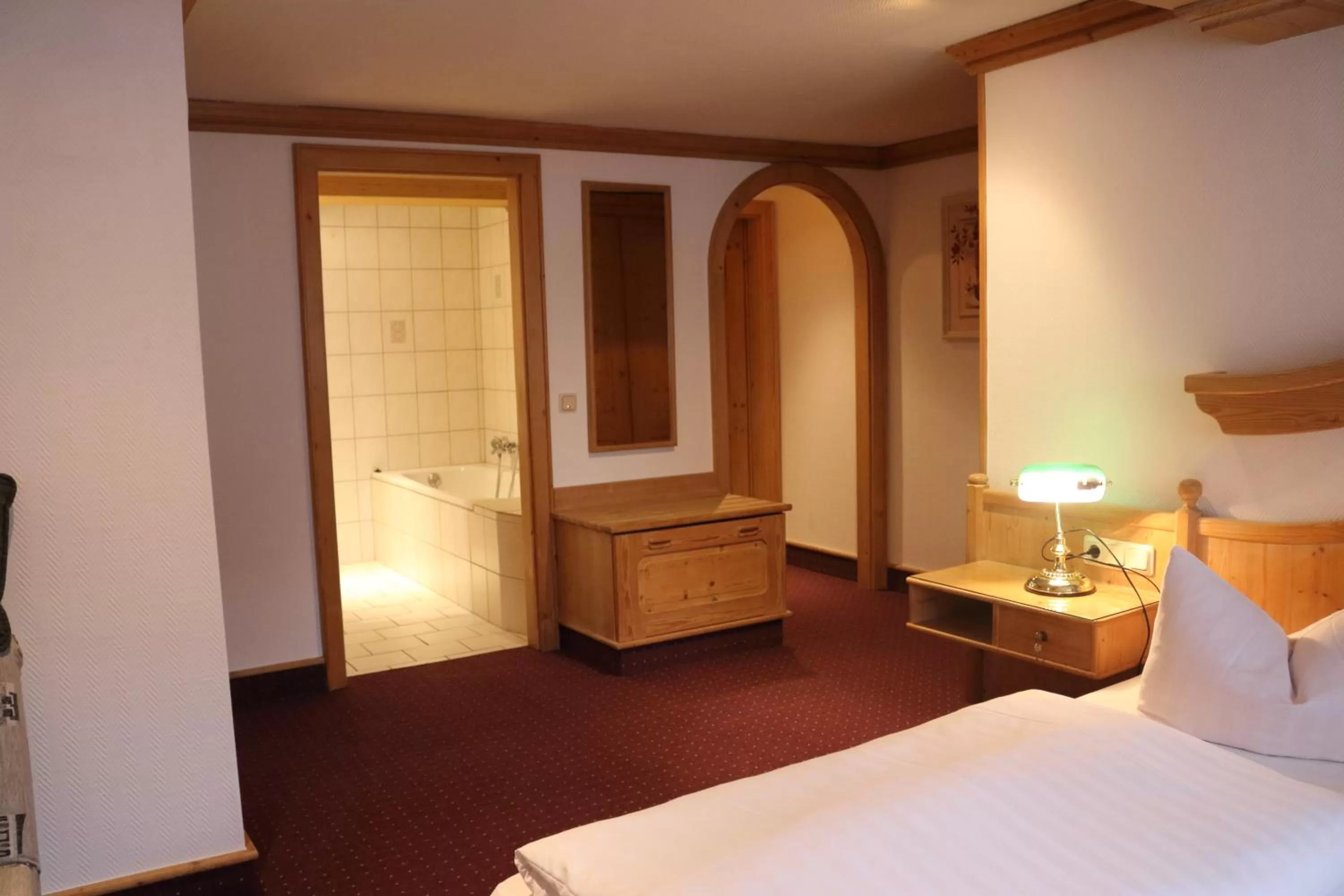 Photo of the whole room, Bed in Hotel-Restaurant Johanneshof