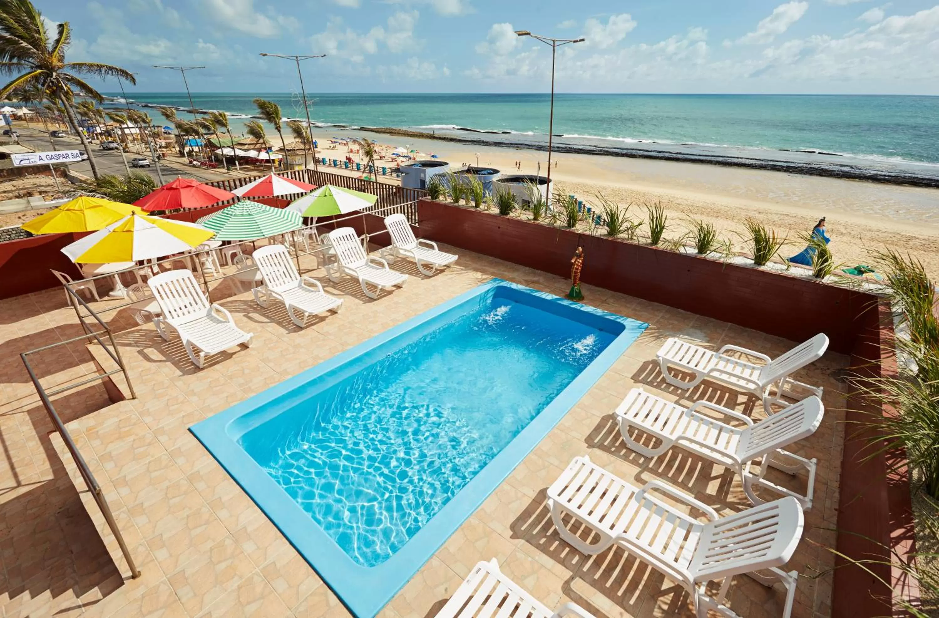 Swimming pool in Brisa do Mar Beach Hotel