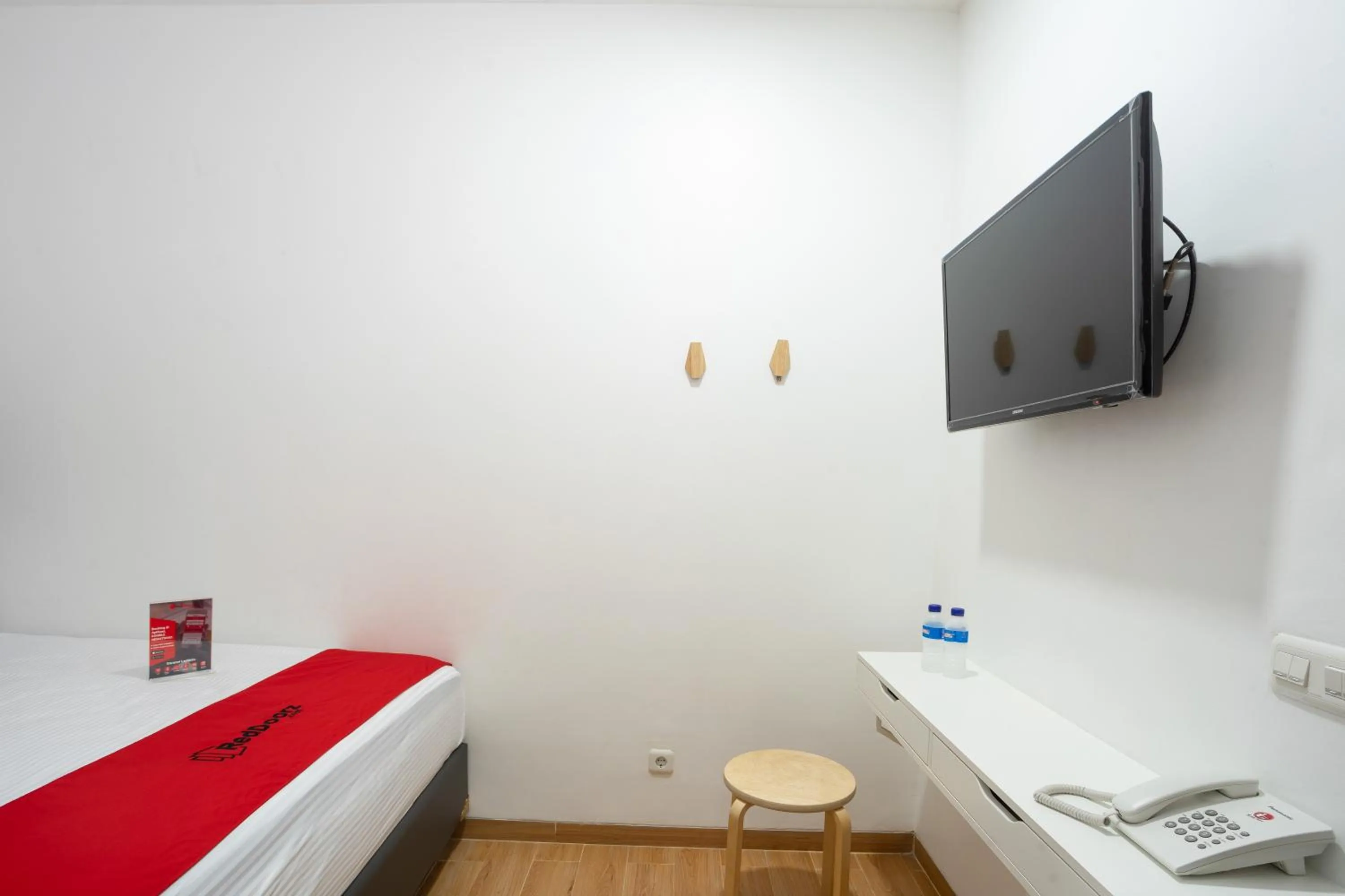 Bedroom in RedDoorz Plus @ Danau Sunter Utara