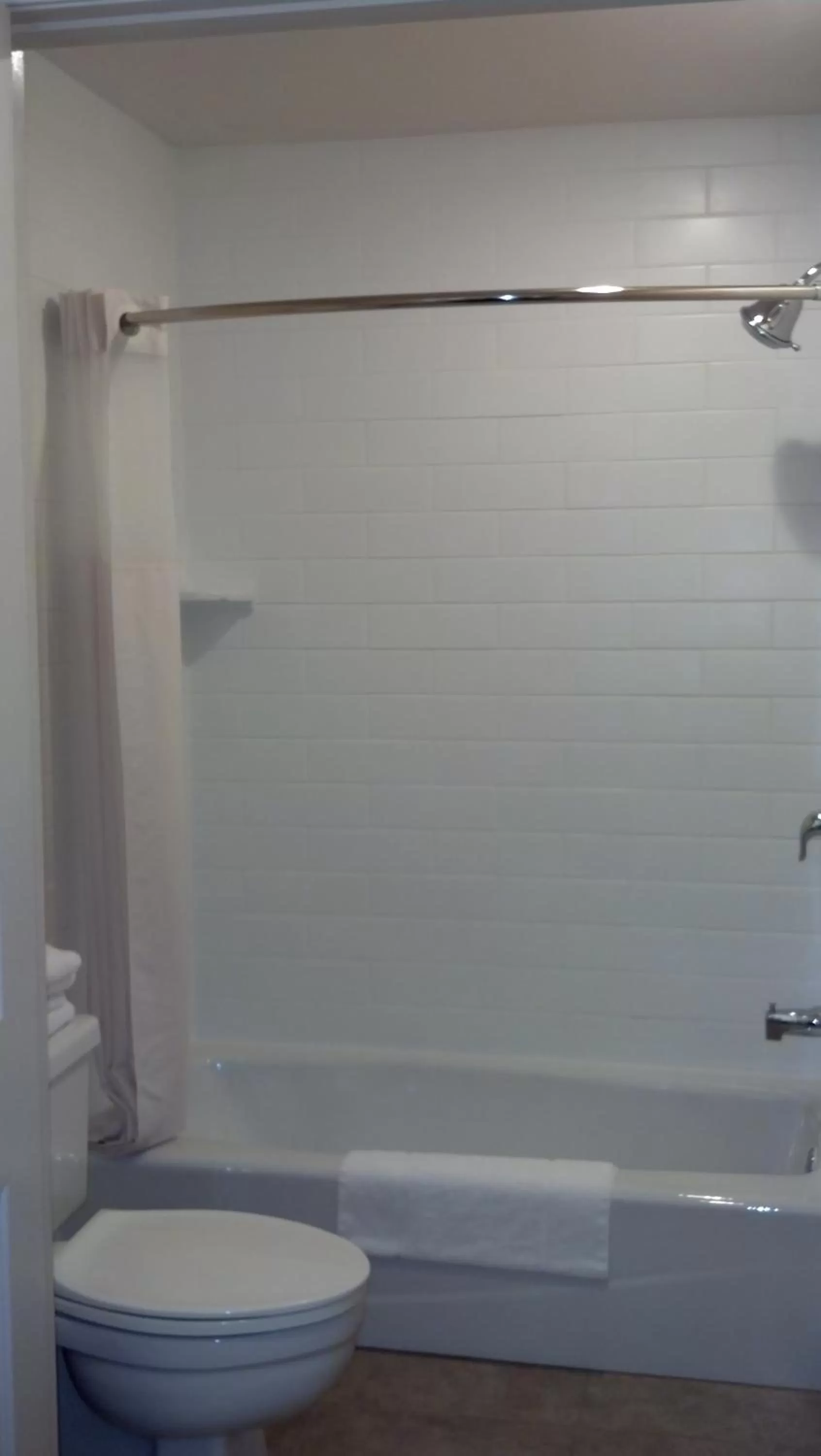 Shower in Old Town Inn