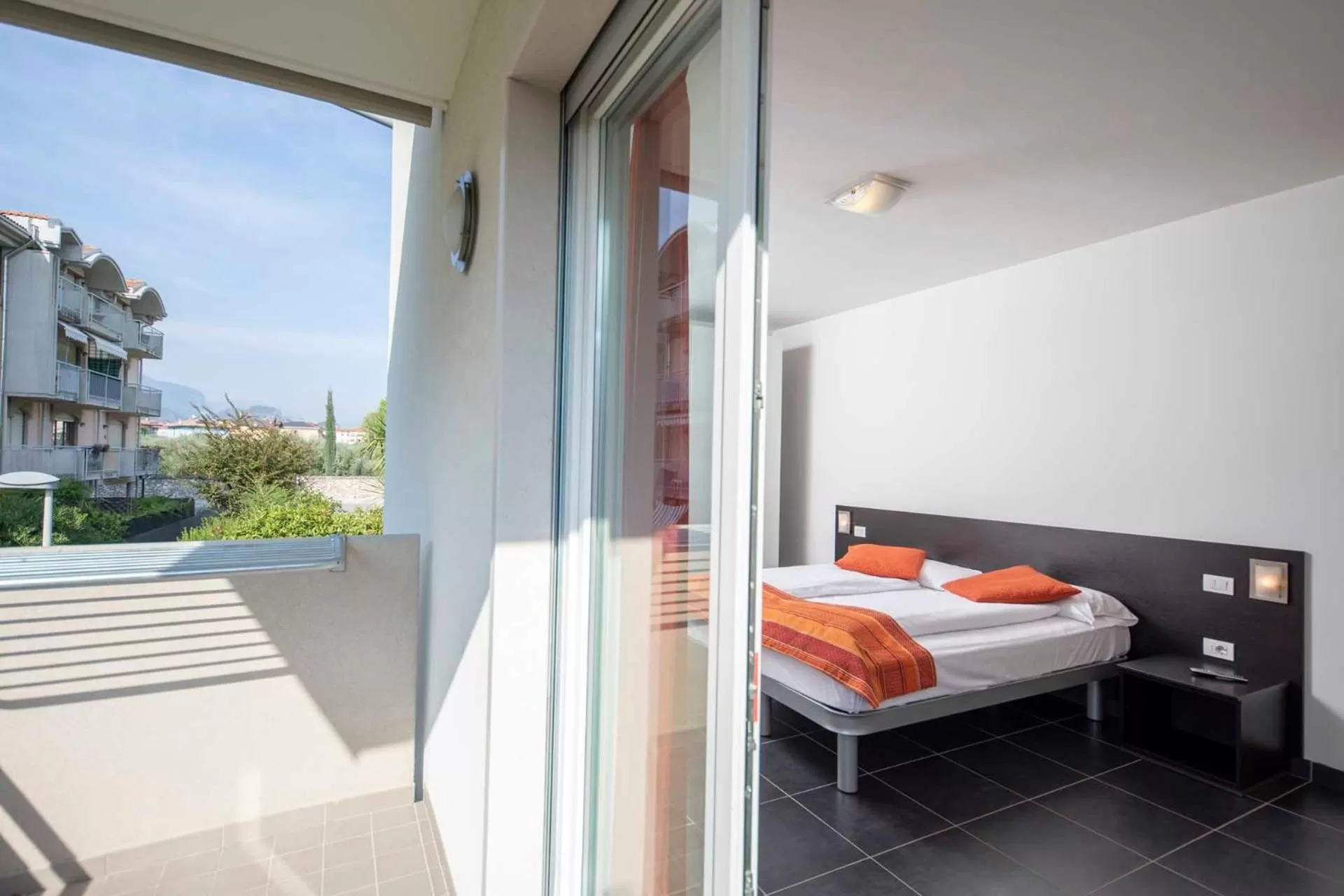 Balcony/Terrace, Bed in 4 Limoni Apartment Resort