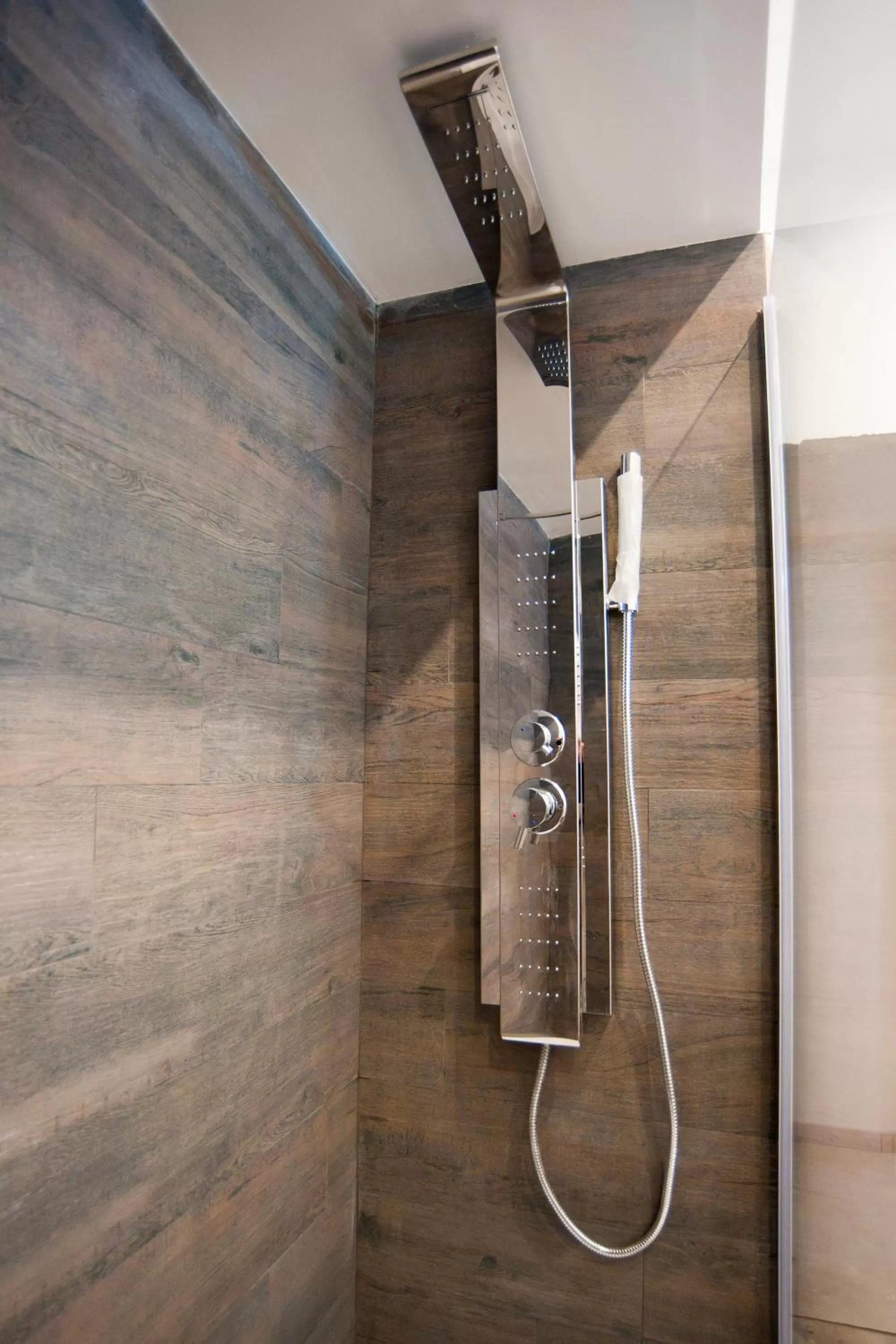 Shower in Town House 62