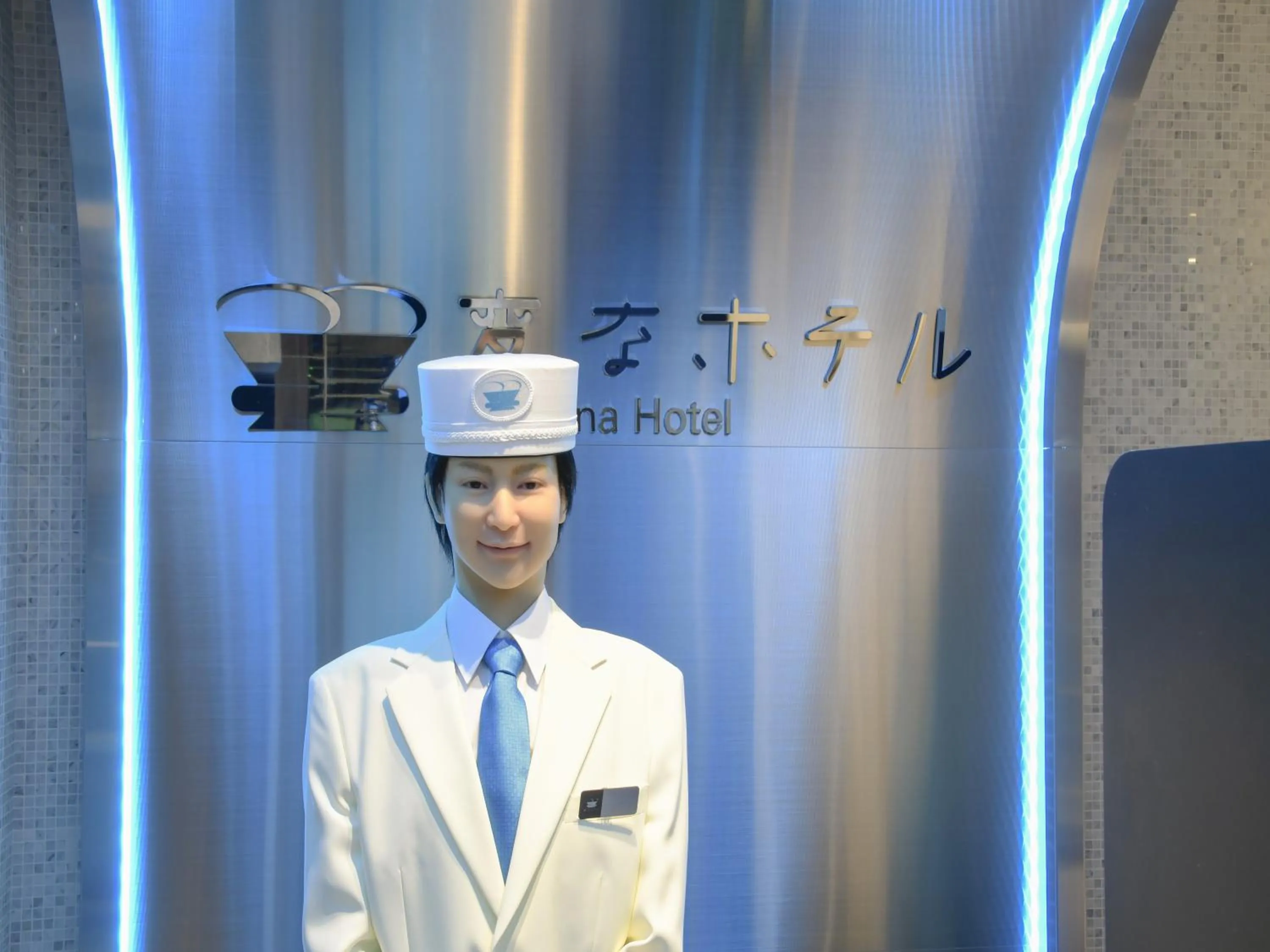 Staff in Henn na Hotel Tokyo Hamamatsucho