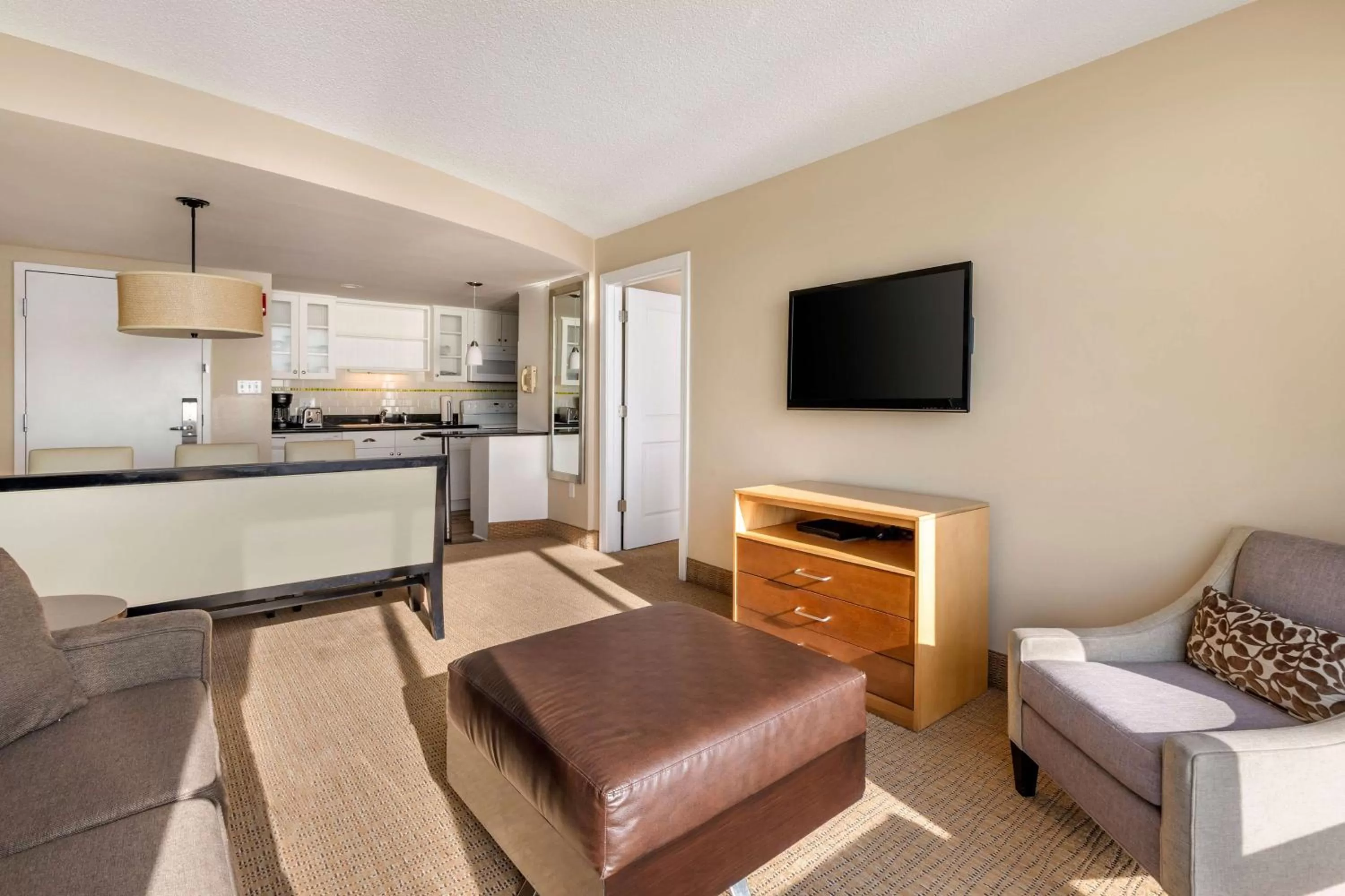 Kitchen or kitchenette in Hilton Vacation Club Ocean Beach Club Virginia Beach