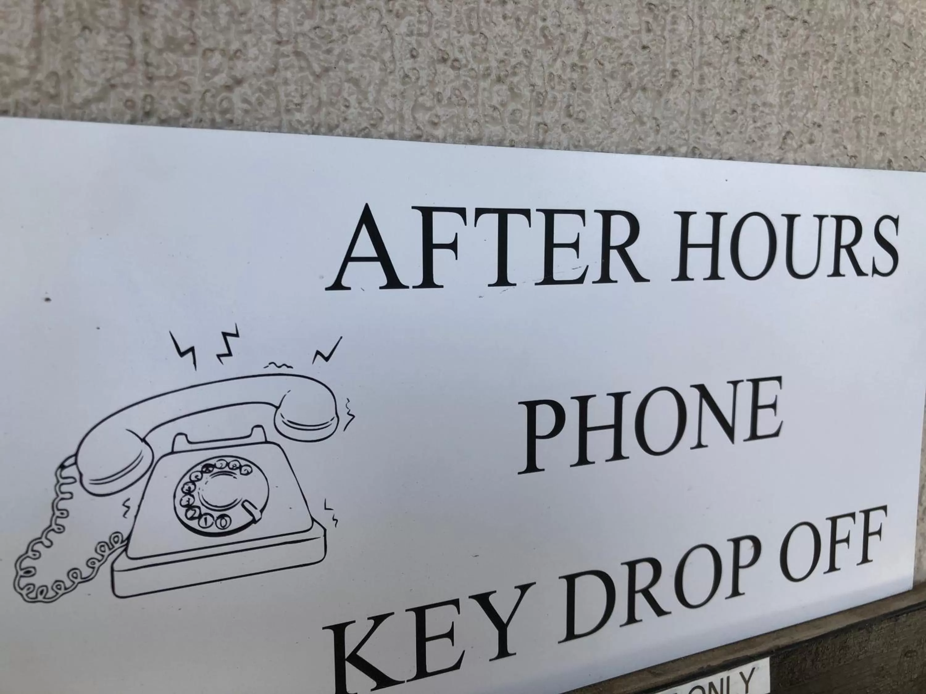 Property logo or sign in Cairns Reef Apartments & Motel