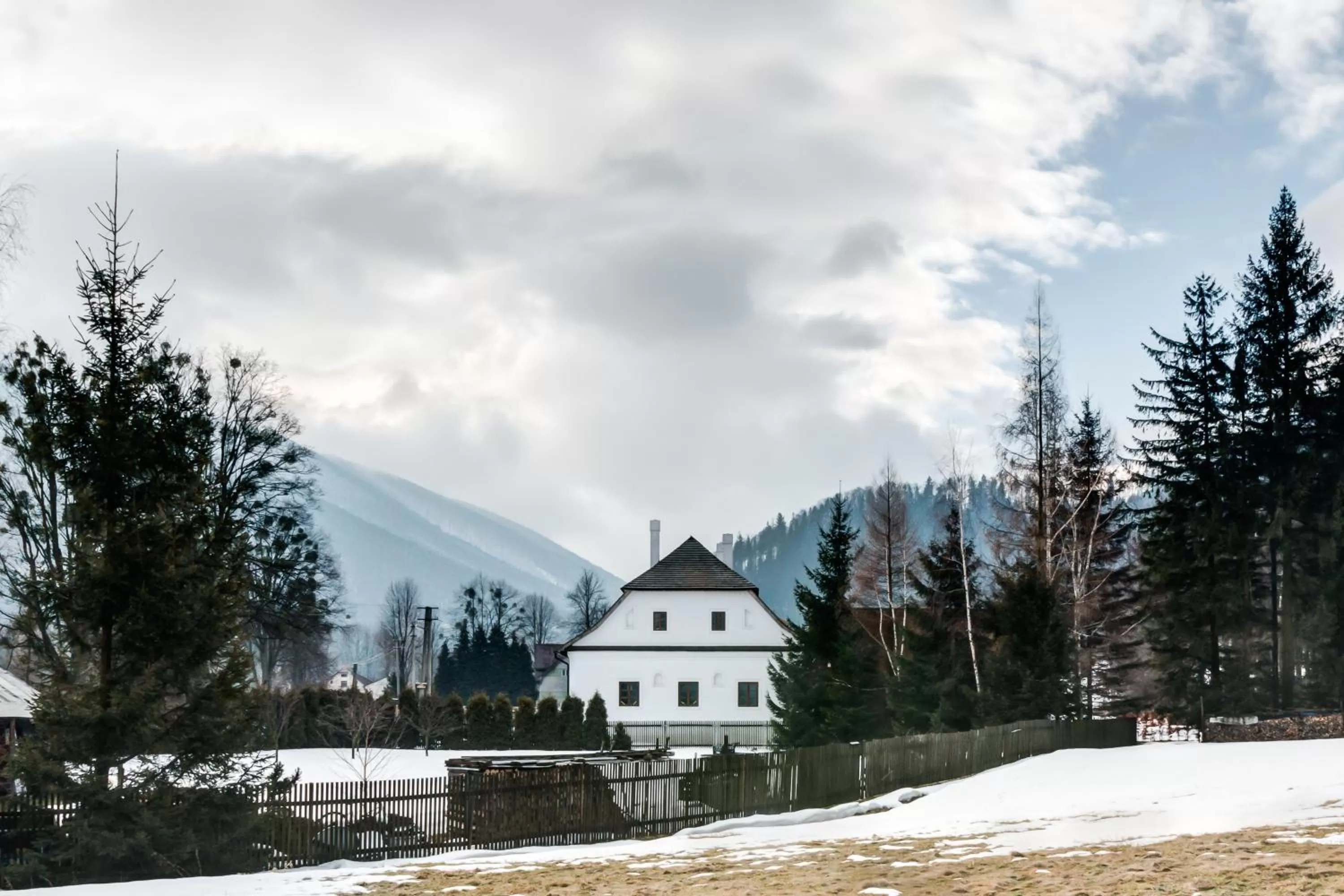 Facade/entrance in Mezi plůtky boutique dům