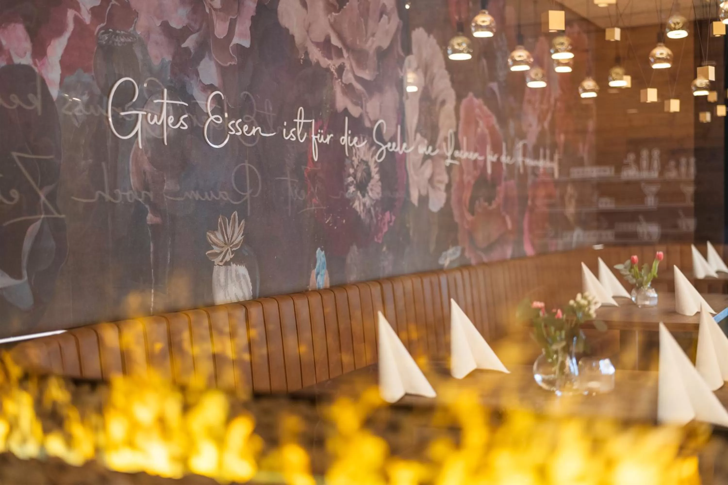 Restaurant/places to eat in Lukullum