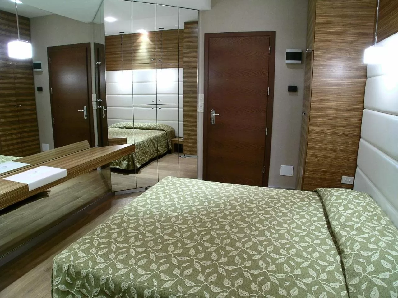 Photo of the whole room, Bed in AmbientHotels Panoramic