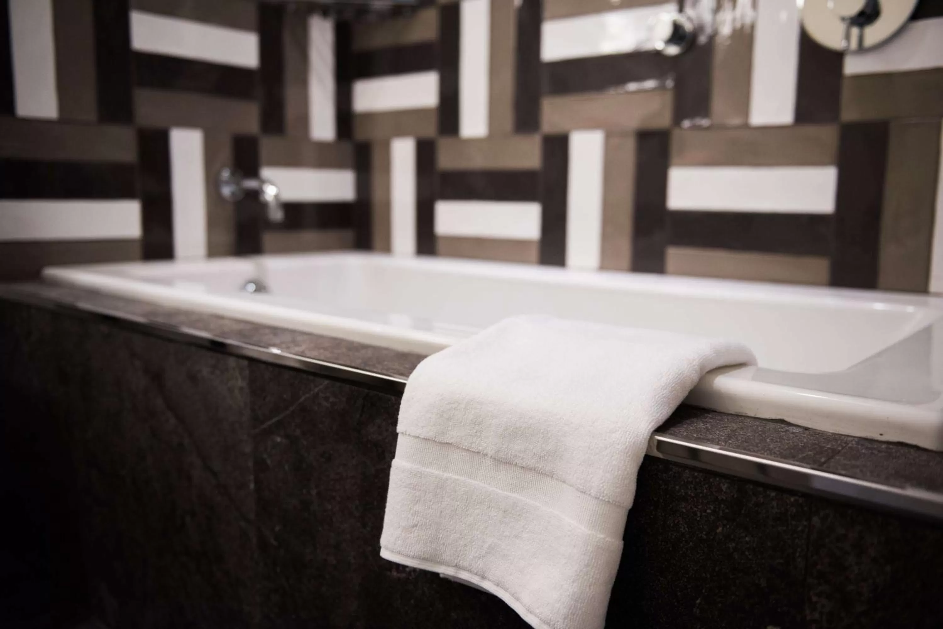 Bathroom in The Troubadour Hotel New Orleans